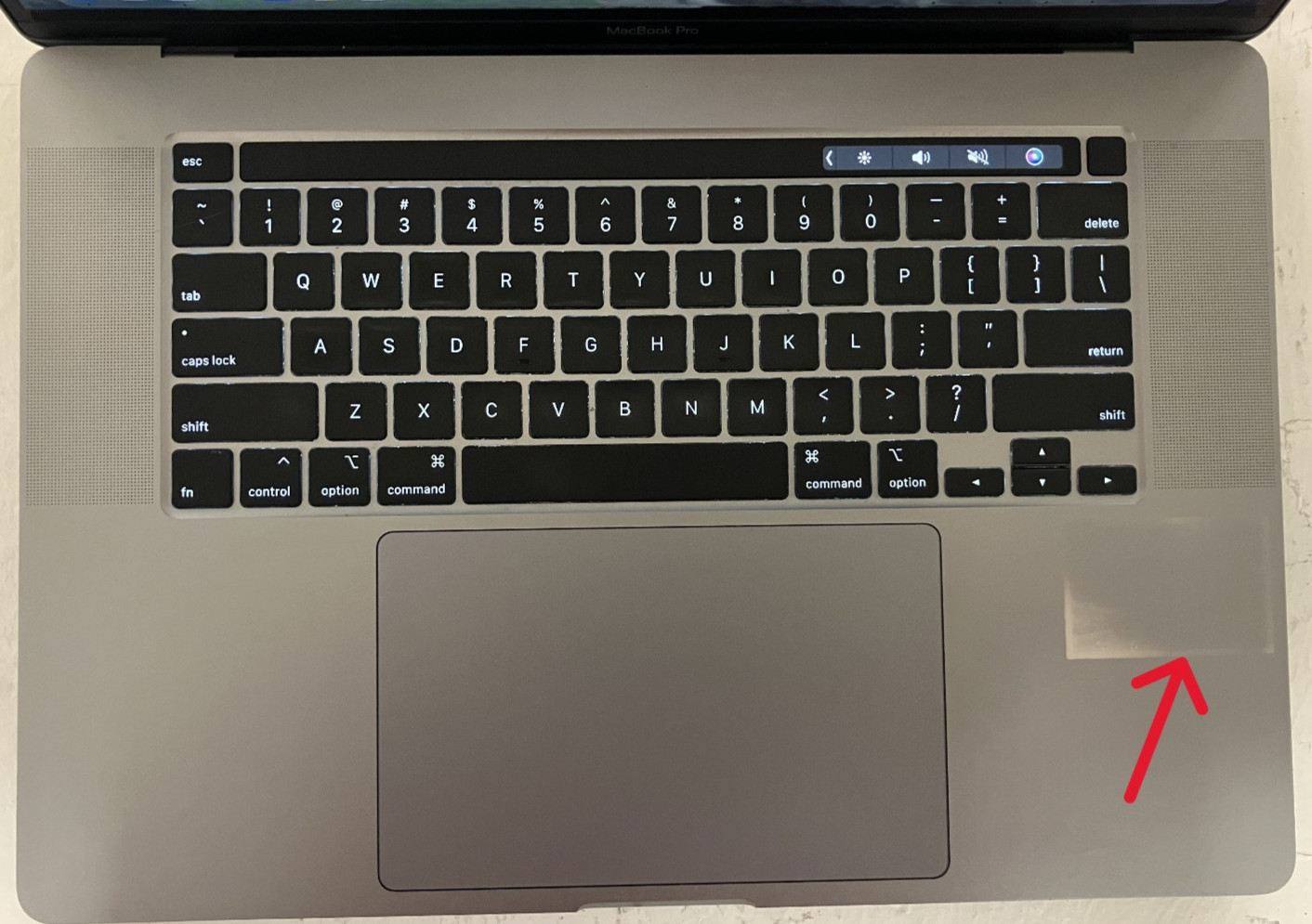 Apple MacBook Pro A2141 16″ Radeon 5500M 2.4GHz Intel Core i9-9980HK 64GB 1TB