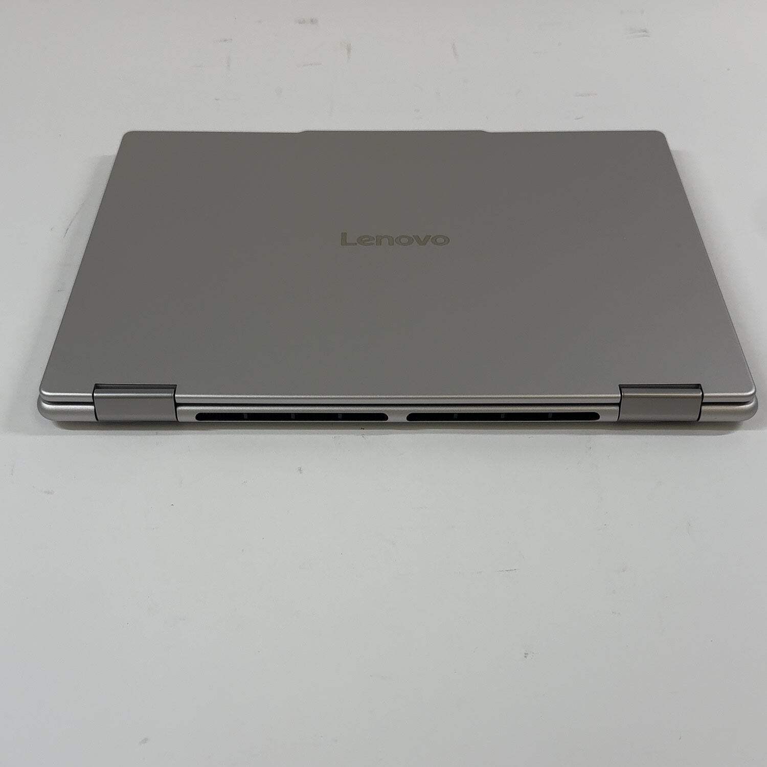 Lenovo Yoga 7 2-in-1 14″ Ryzen AI 5 340 2.0GHz 16GB RAM 500GB SSD