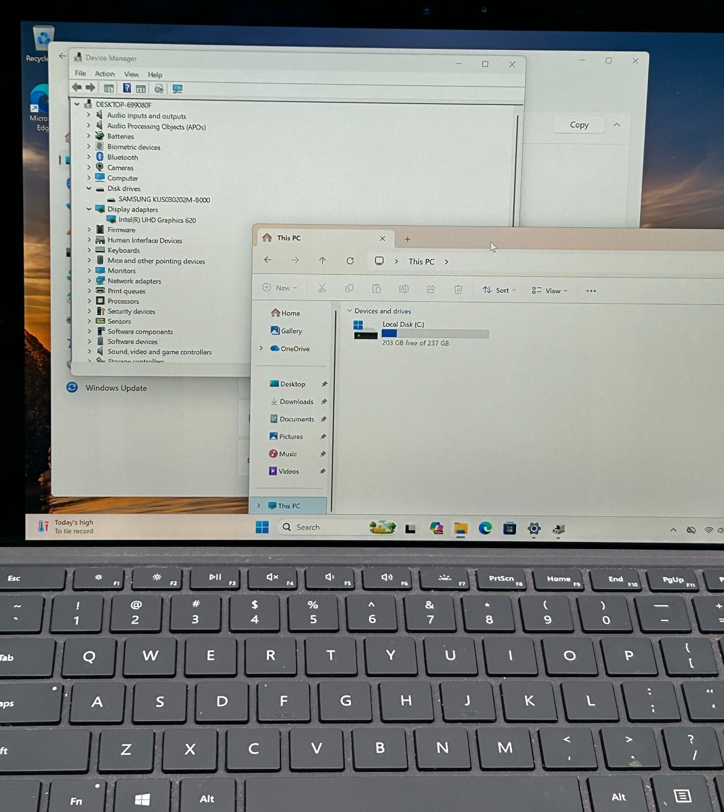 Microsoft Surface Pro 6 1796 12.3″ i5 8GB 256GB SSD Win11 Pro