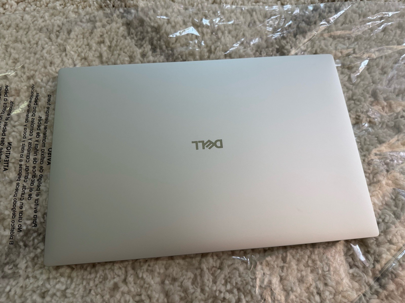 Dell 16 (XPS 16) Premium, 4K OLED Touch, Ultra 7 255H 32GB 1TB RTX 5050