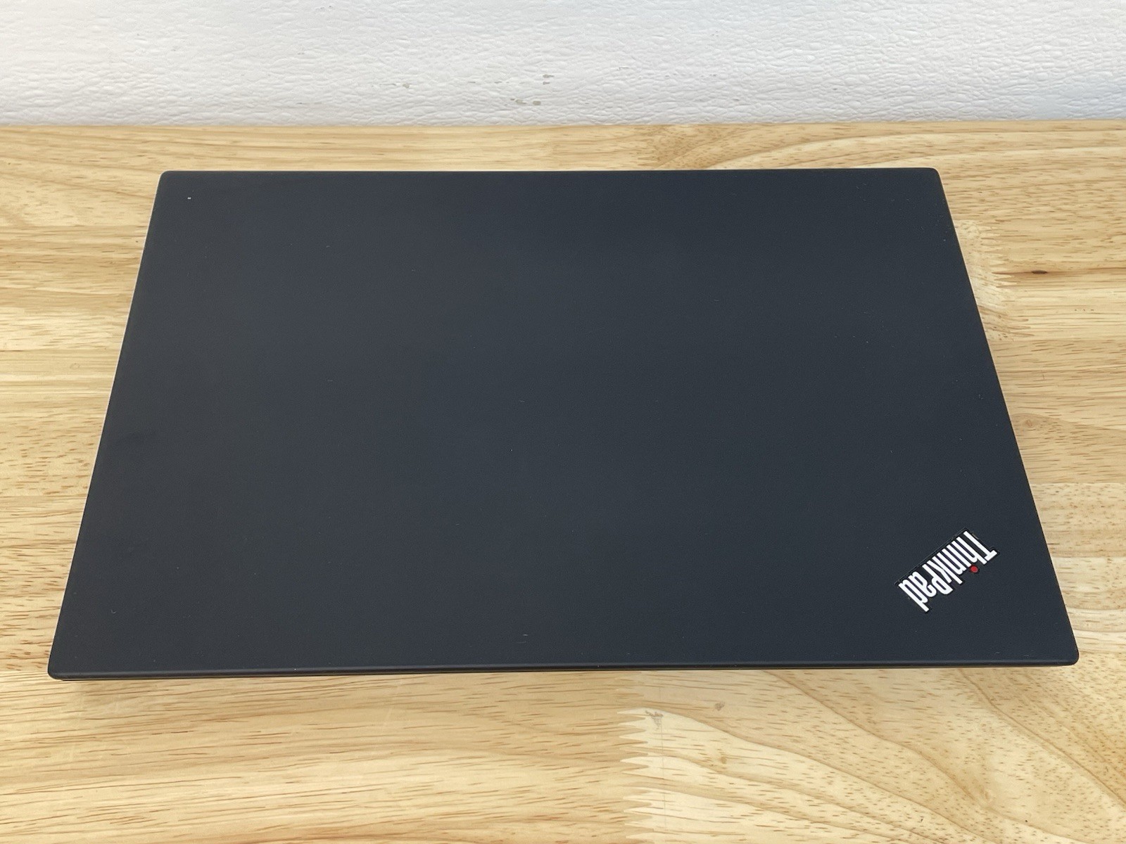 Lenovo ThinkPad T490 Core i7-8565U 1.80GHz – 8GB RAM 256GB SSD Win11