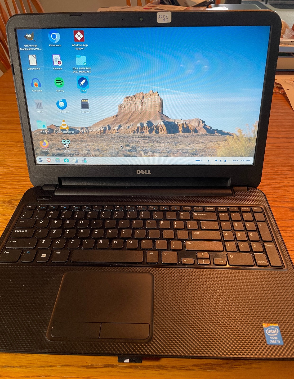 DELL INSPIRON 15-3537 Laptop 15″ i3 256gb+1tb Linux Zorin 18-extras-23