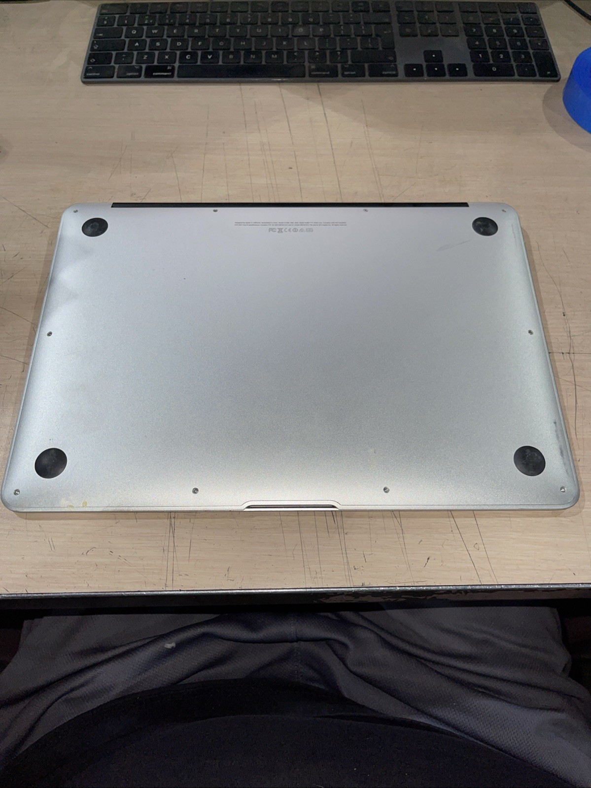 MacBook Air Core 1.3 GHZ 13″ MID 2013 i5-4250U 4GB RAM NO HD