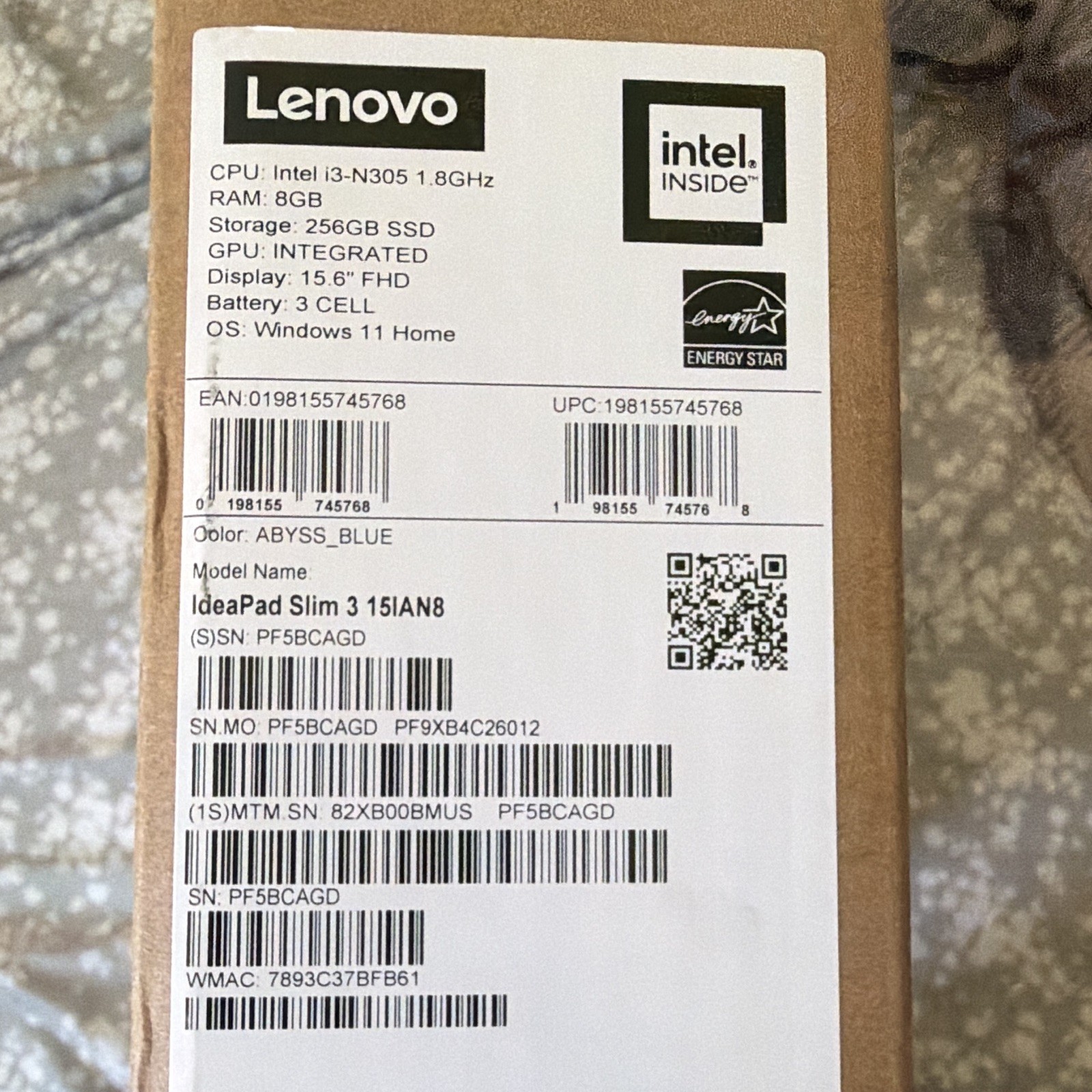 Lenovo IdeaPad Slim 3 15IAN8 15.6″ FHD i3-N305 8GB 256GB SSD Win 11 Blue