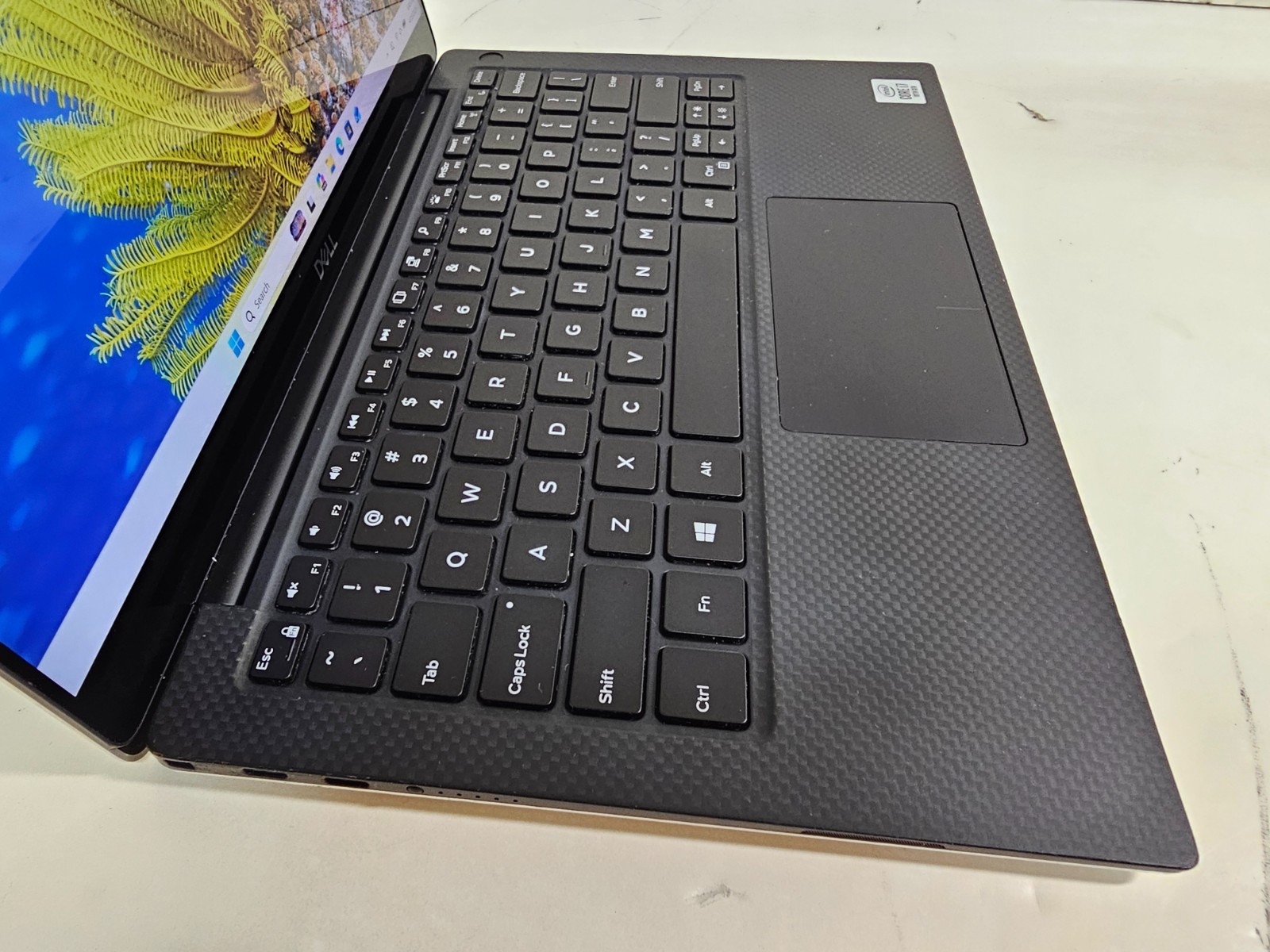 Dell XPS 13 7390 Laptop – 1.8 GHz i7-10510U 8GB 256GB SSD 13.3″ Touchscreen SP1