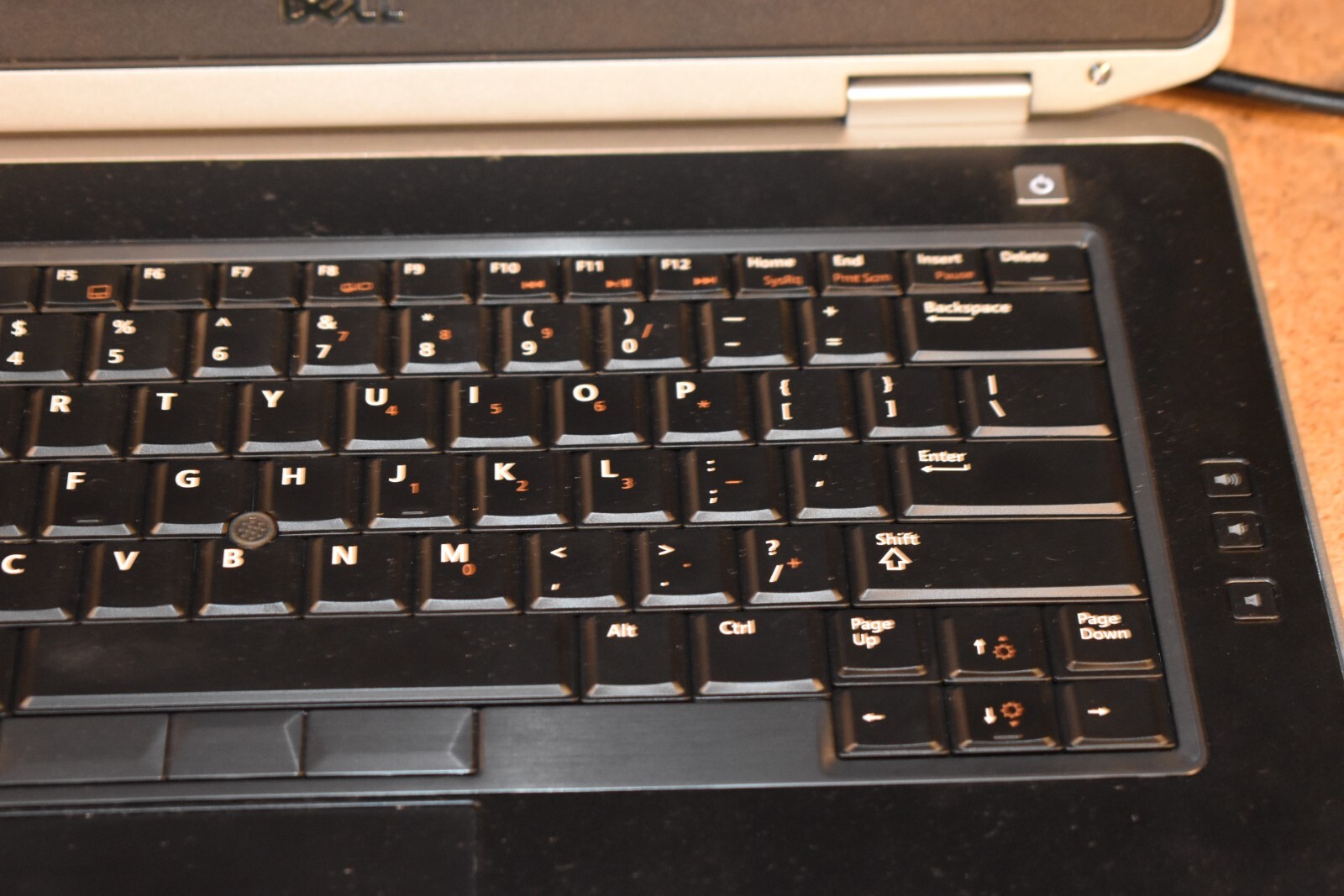 Dell Latitude E6430 Intel Core i5-3320M 4GB RAM 500GB HDD Windows XP Pro 32-bit
