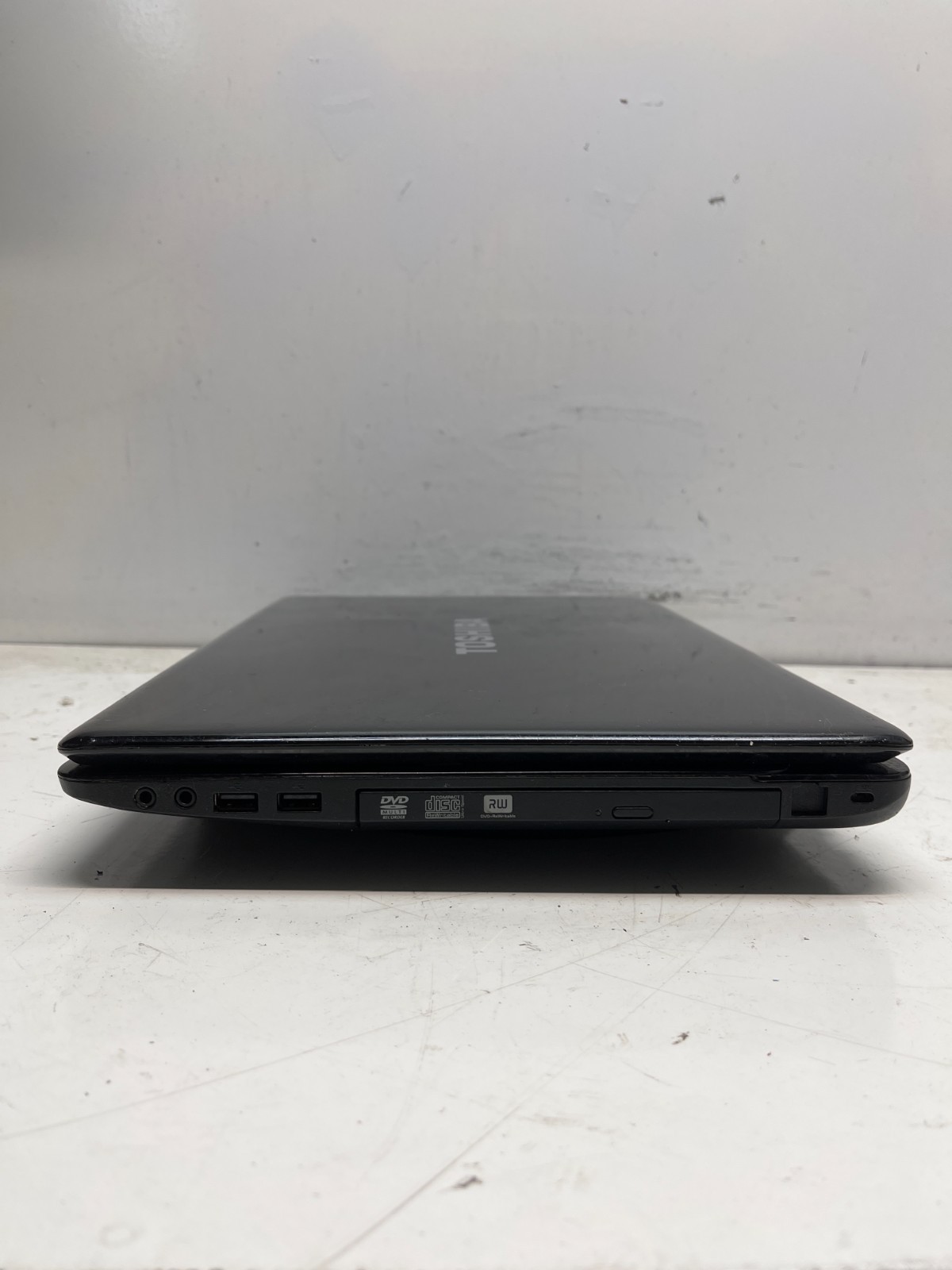 Toshiba Satellite L670 Intel Core i3 M380 2.53GHz 3GB Ram NO HDD