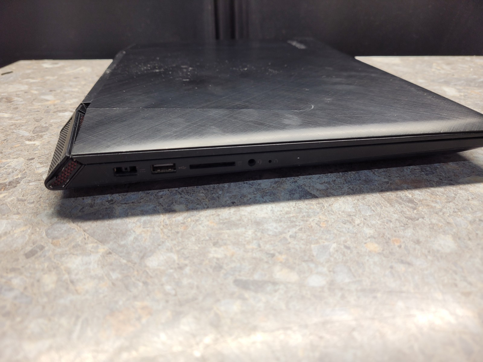 Lenovo IdeaPad Y700 Touch -15ISK 15.6” i7-6700HQ 8GB RAM 256GB SSD GTX 960M 4GB