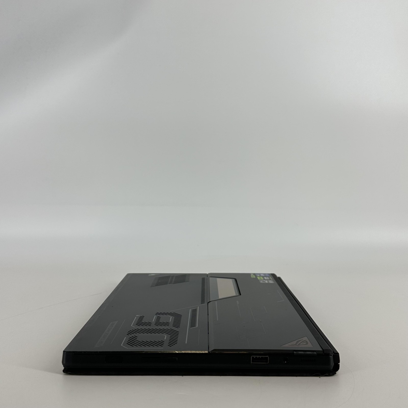 Asus ROG Flow Z13 GZ301 13.4 QHD+ TOUCH 2.6 GHz i9-13900H 16GB 1TB SSD RTX 4050