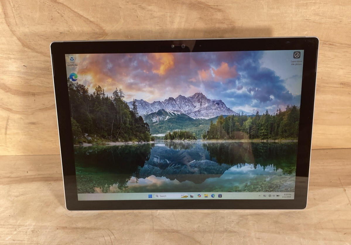 Microsoft Surface Pro 4 Intel i5-6300U @ 2.4GHz 8GB LPDDR3 RAM 256GB SSD WIN 11