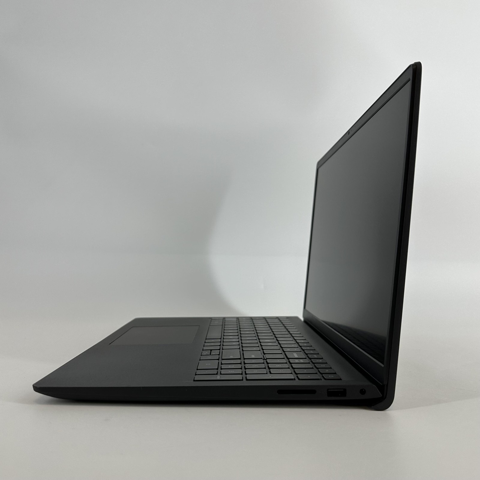 Dell Inspiron 3511 15.6 Black FHD i3-1115G4 3.00GHz 12GB 128GB SSD Very Good