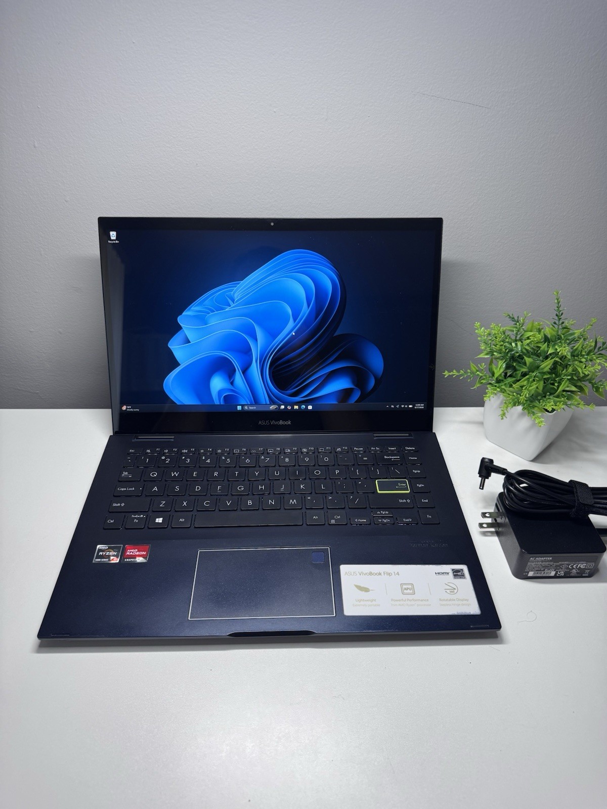 ASUS Vivobook 14 Flip 14-inch Touchscreen Convertible Laptop Ryzen 5 5500U 8/256