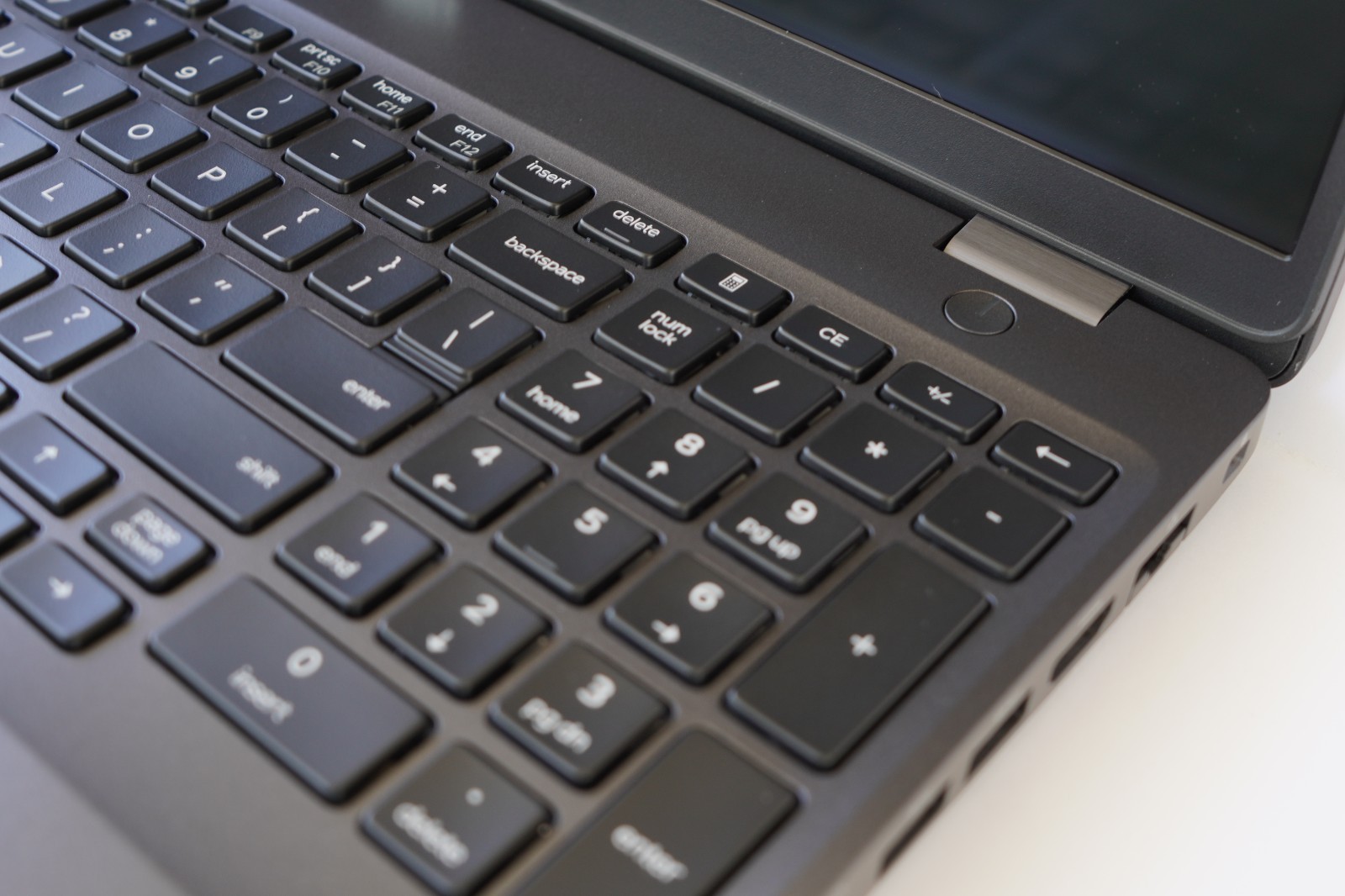 Dell Precision 3550 Laptop i5-10310U | 16GB | 512GB NVMe | WiFi+BT | Win11 Pro