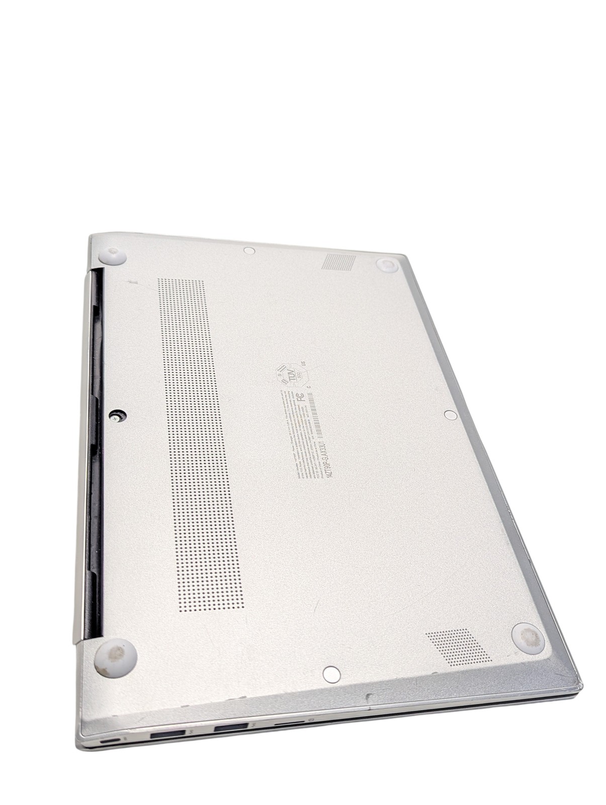 LG 14ZT90P-G.AX33U1 i3-1115G4 3.00GHz 14″ 8GB RAM 256GB SSD Grade D