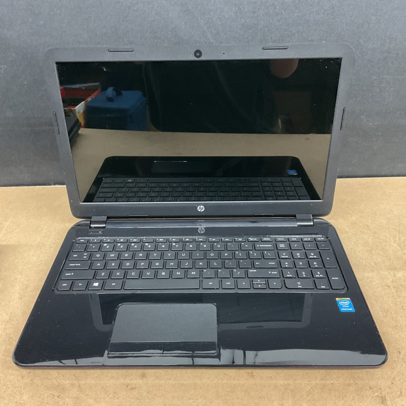 HP Hewlett Packard 15-r030nr Laptop 15.6” Intel Pentium – Broken Untested