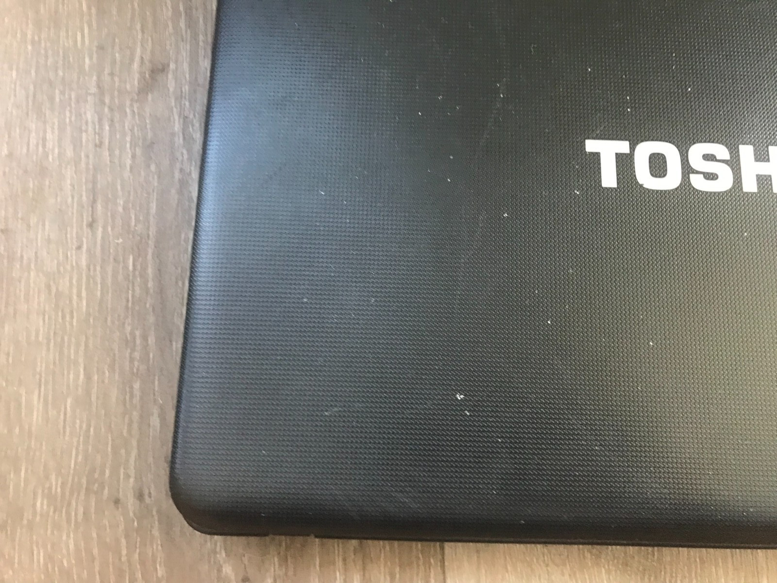 Toshiba Satellite C655-S5049 15.6″ Intel Celeron 900 2.20GHz 2GB RAM 250GB HDD