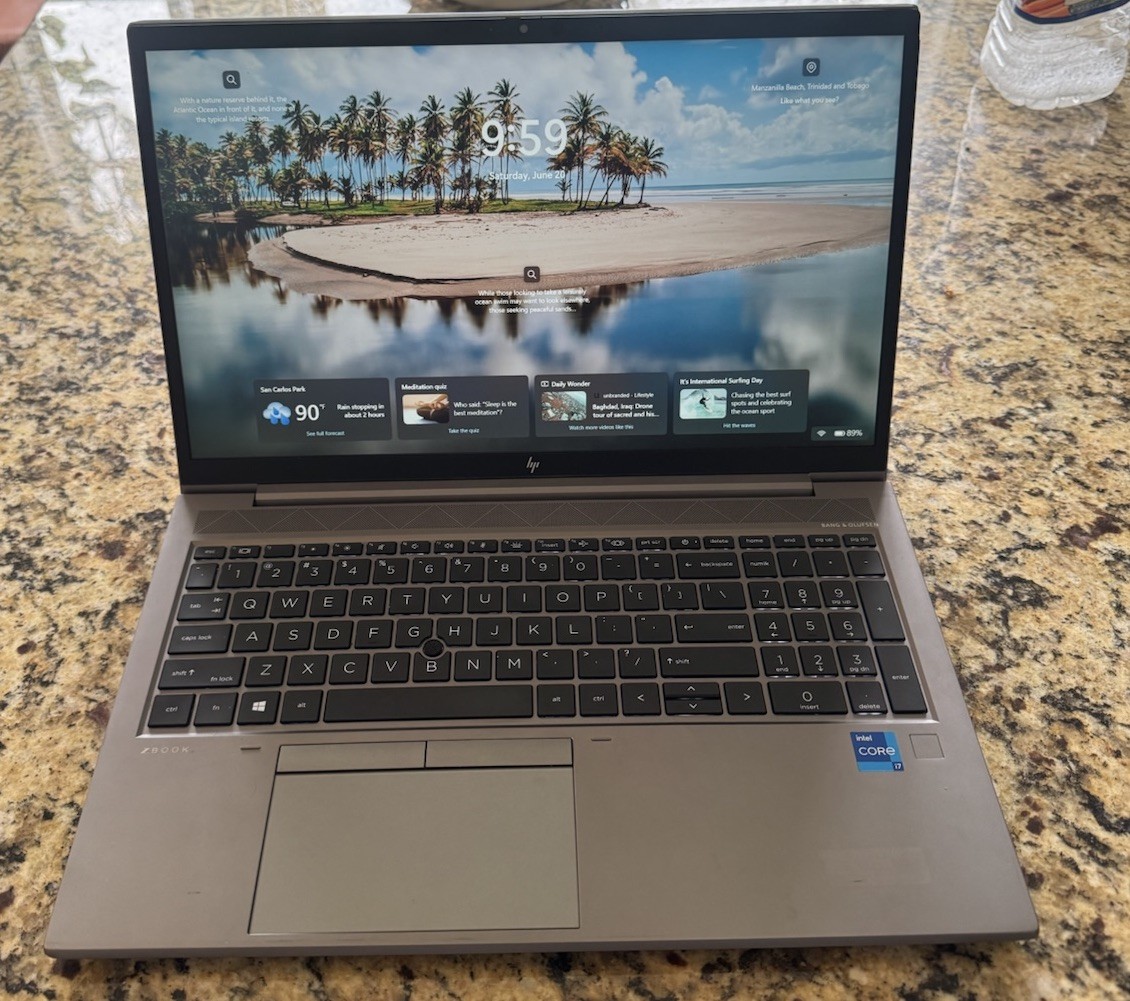 HP ZBook Firefly 15 G8 i7-1165G7 32GB RAM 256GB SSD NVIDIA T500 Win 11 Pro
