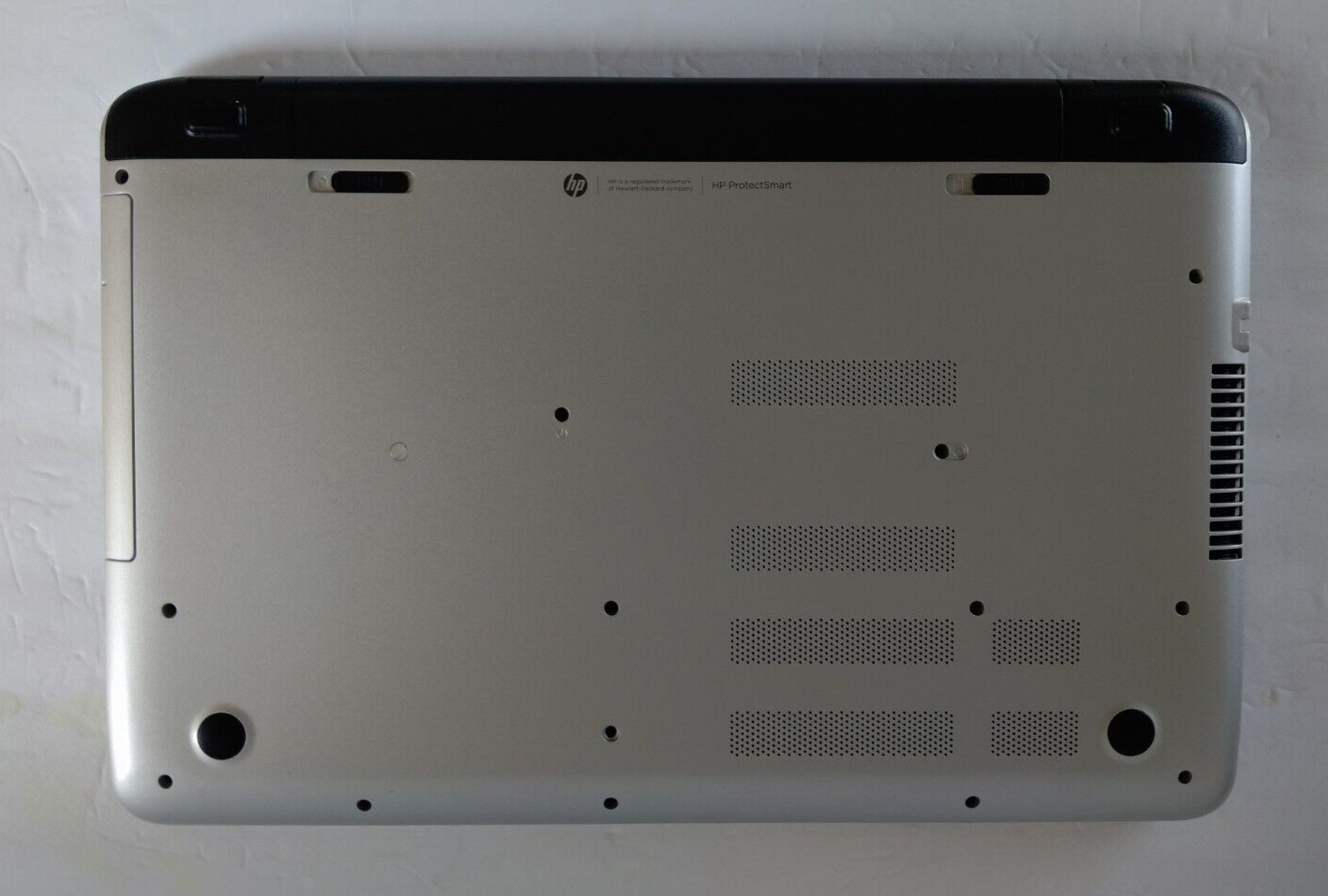 HP PAVILION 17″ AMD A8-6410 APU 2.00GHz 6GB 1 TB WIN 10 HOME
