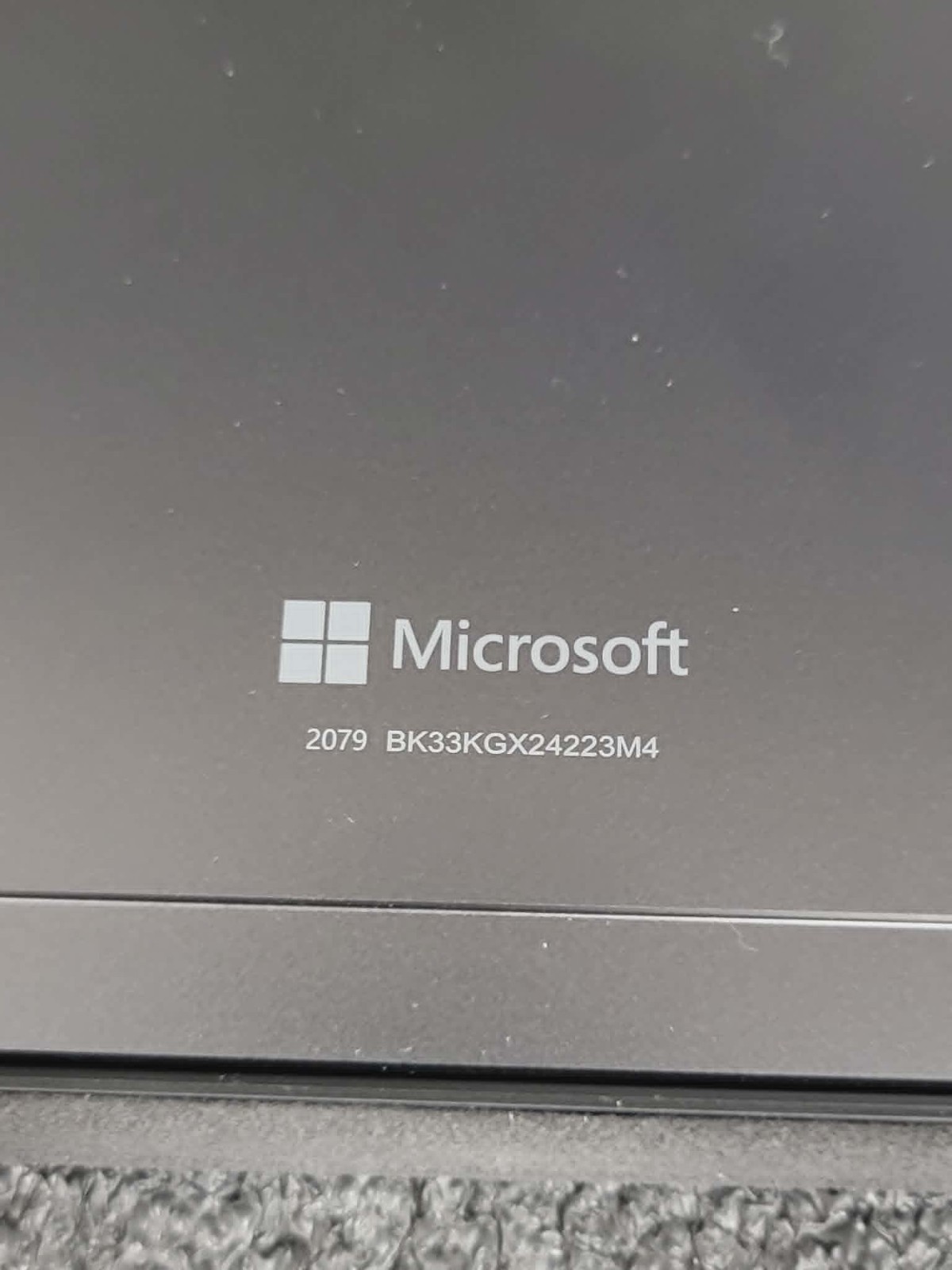Microsoft Surface Laptop 7 13.8″ 2079 Ultra 7 165U 2.10GHz 16GB LPDDR5X 512GB