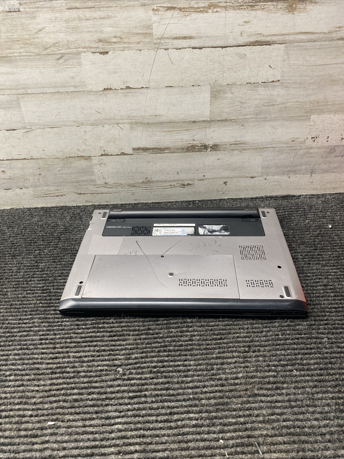 *PARTS* Dell Vostro V131 i5-2430M@2.40GHz 4GB RAM No HDD/OS Laptop
