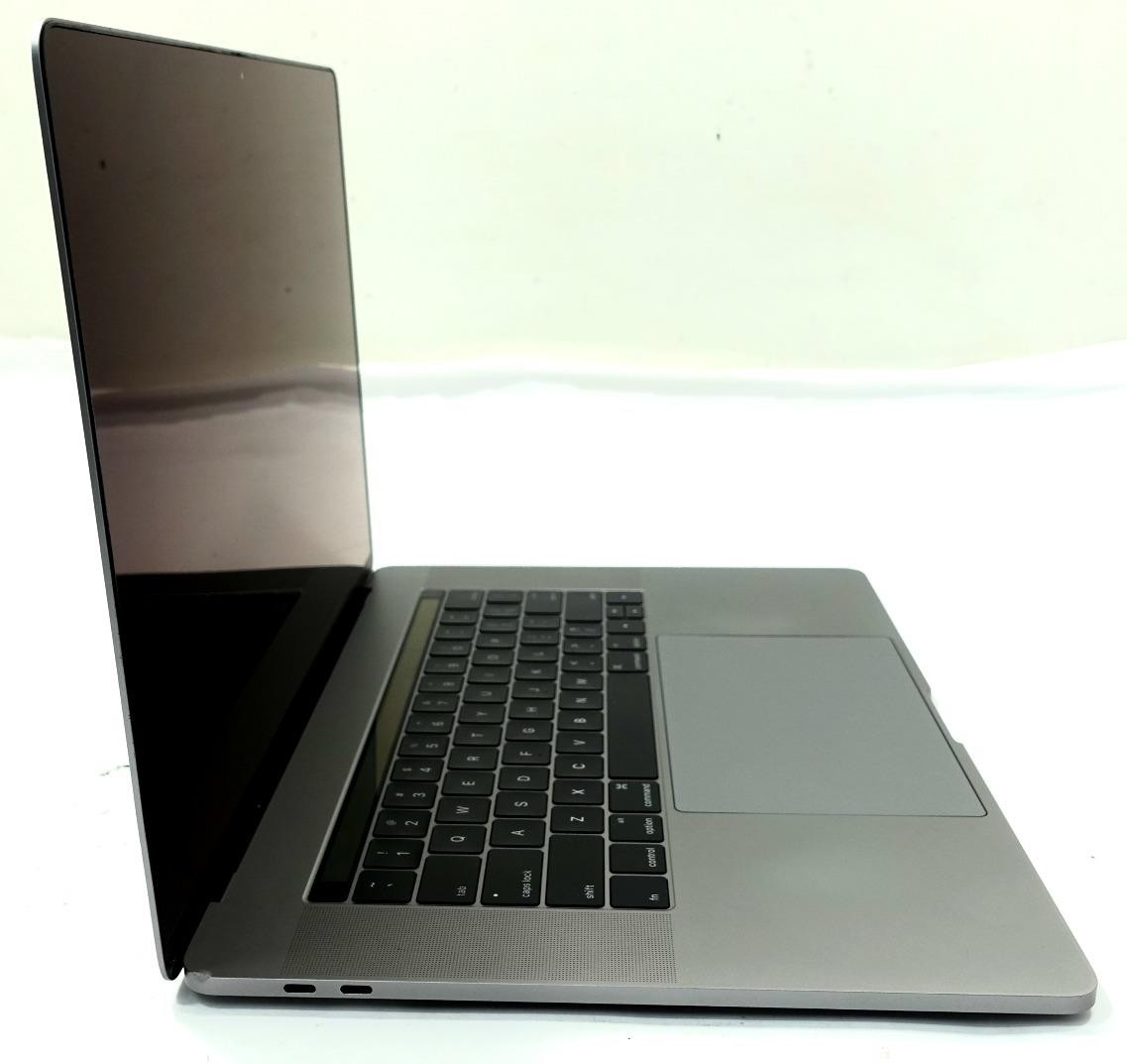 Apple MacBook Pro 2016 A1707 15.4″ Retina i7-6700HQ 16GB 1TB SSD Laptop