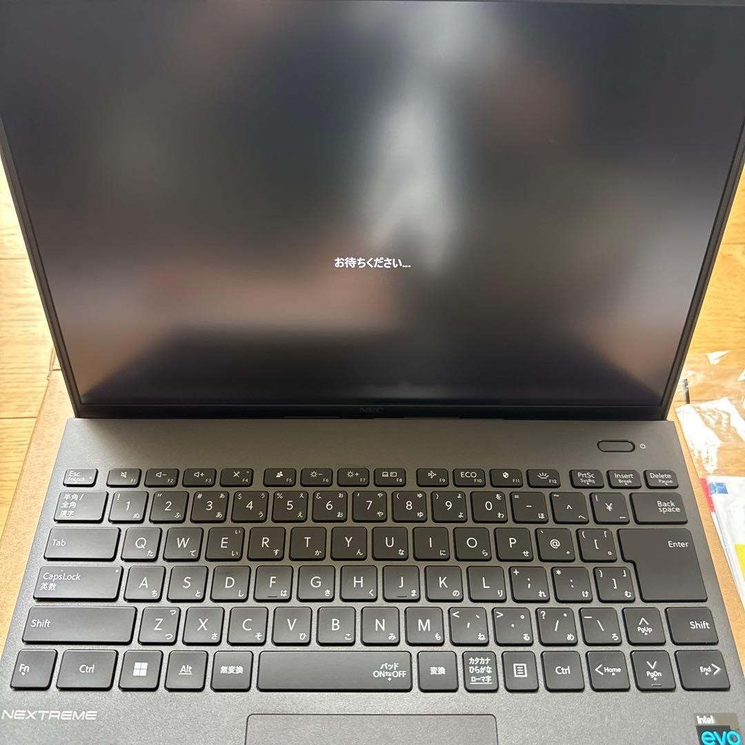NEC Lavie NEXTREME Carbon i7 1195G Iris Xe 16GB SSD 512GB 14″ WUXGA Win 11 Home