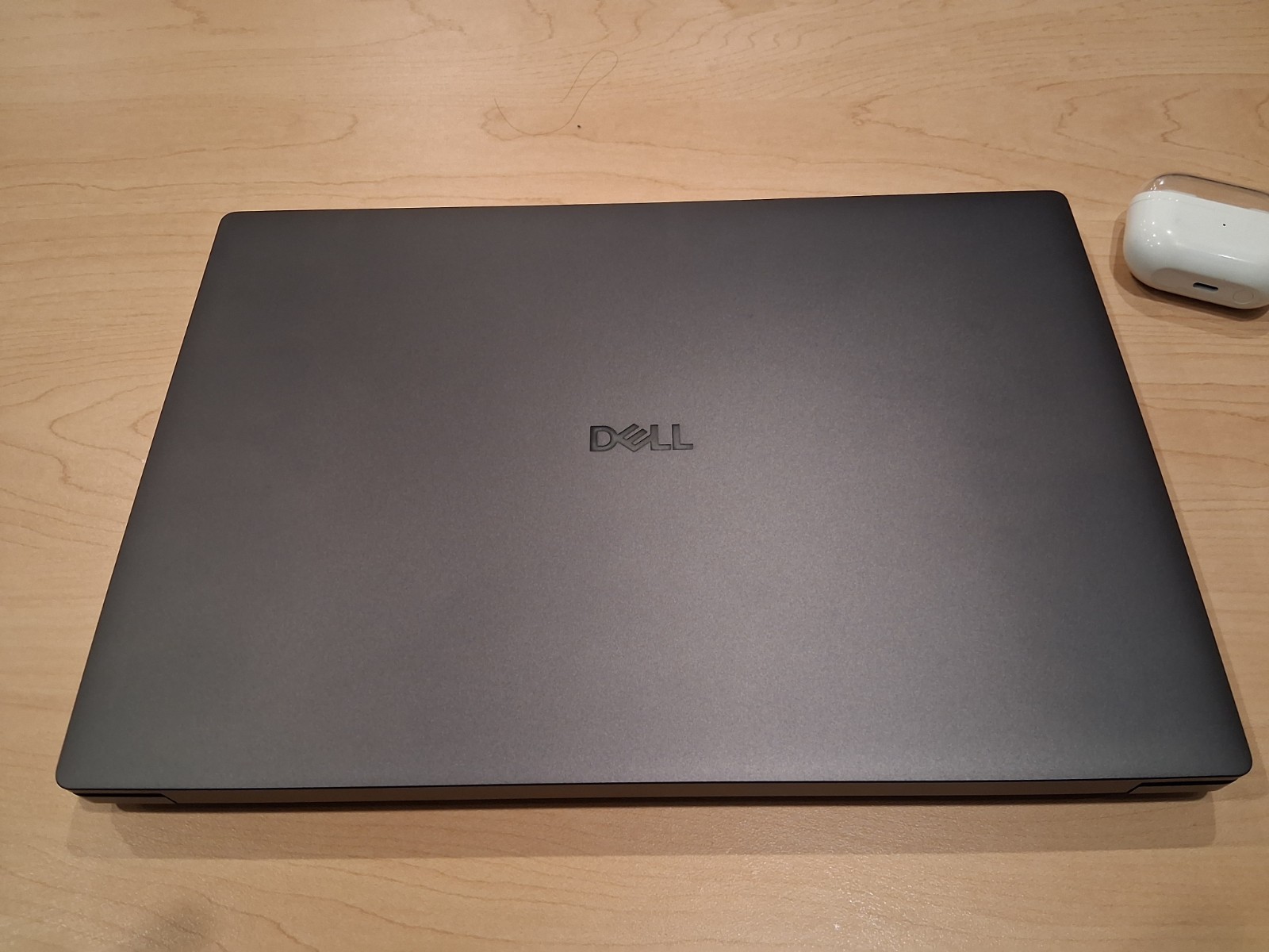 Dell Pro Max 14 Premium LaptopModel: MA14250 Intel(R) Core (TM) Ultra 7 265H
