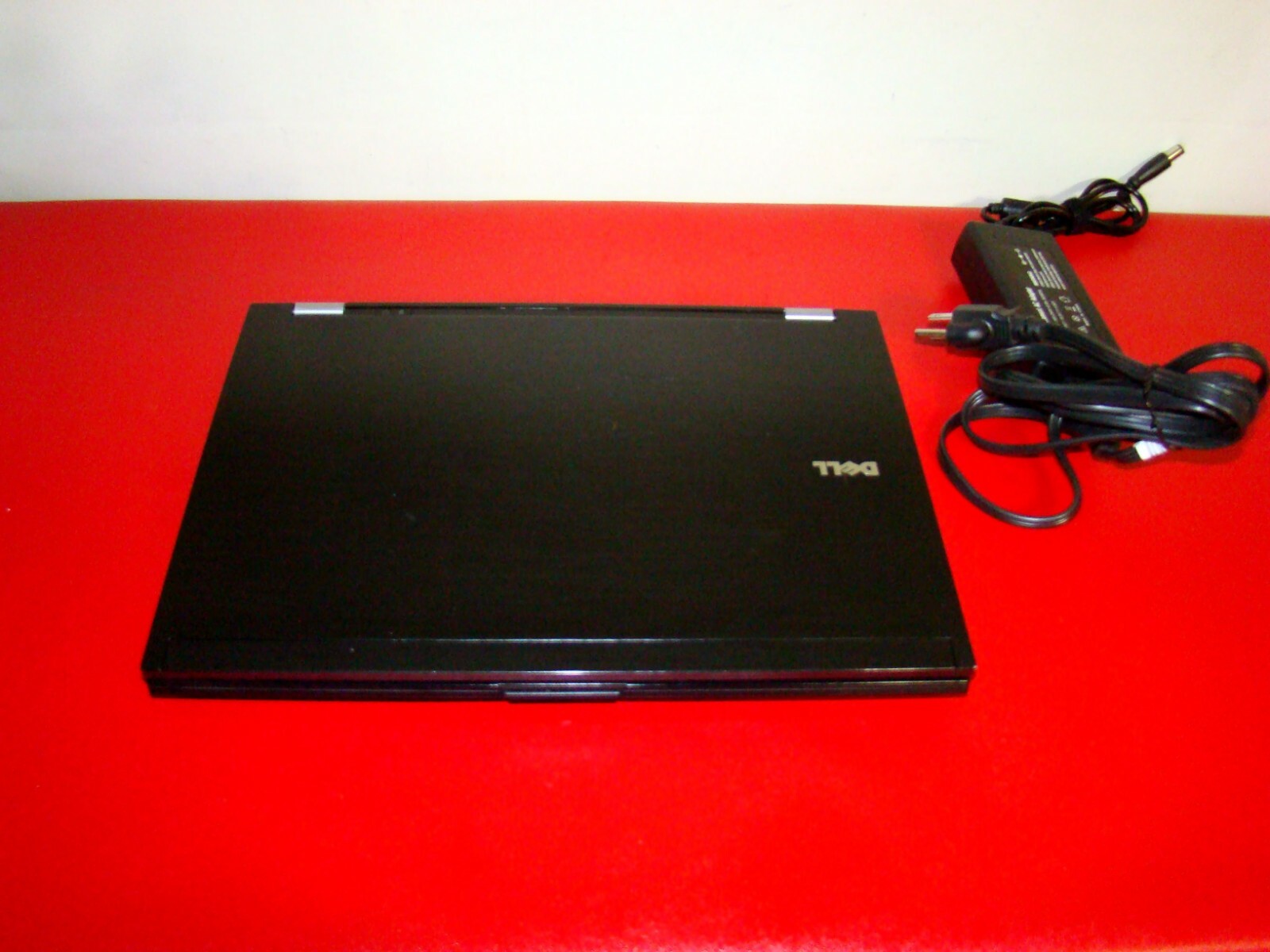 Dell Latitude E6400 Core 2 Duo T9600 2.80GHz Laptop Win10 64 SSD 4GB Lght Sensor