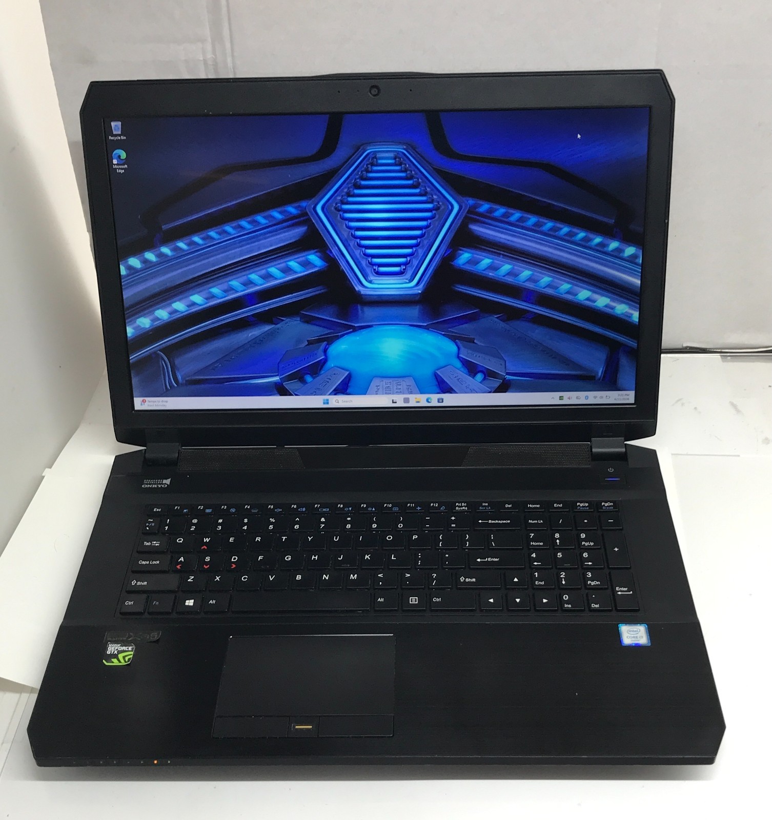 SAGER P670RE i7-6700HQ@2.60GHz 8GB RAM 1TB HDD W11P NVIDIA GTX 970M *READ