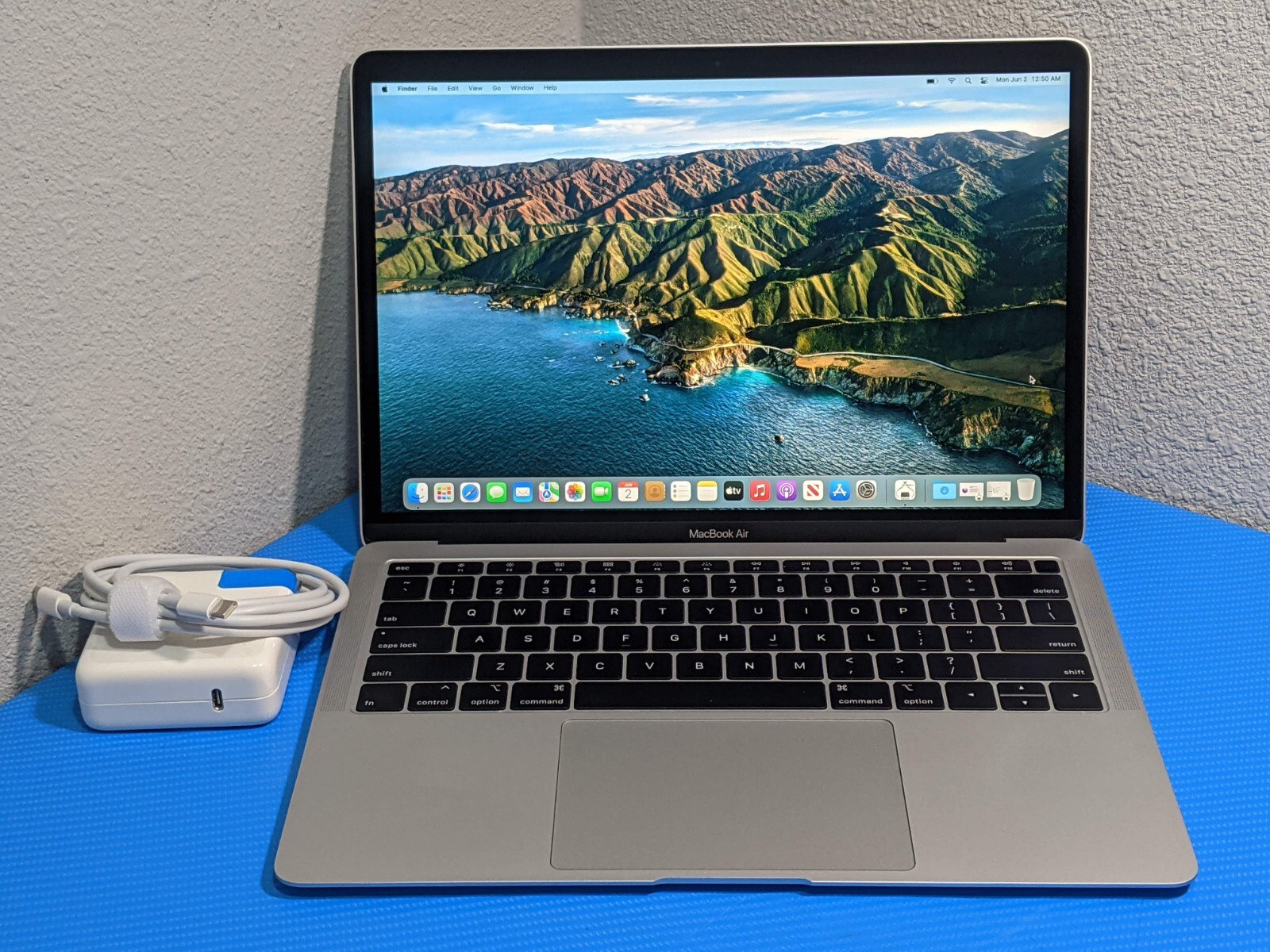 Apple MacBook Air 13″A2179 (2019) i5-8210Y 1.6Gh 8GB 256GB OS Monterey MVFH2LL/A