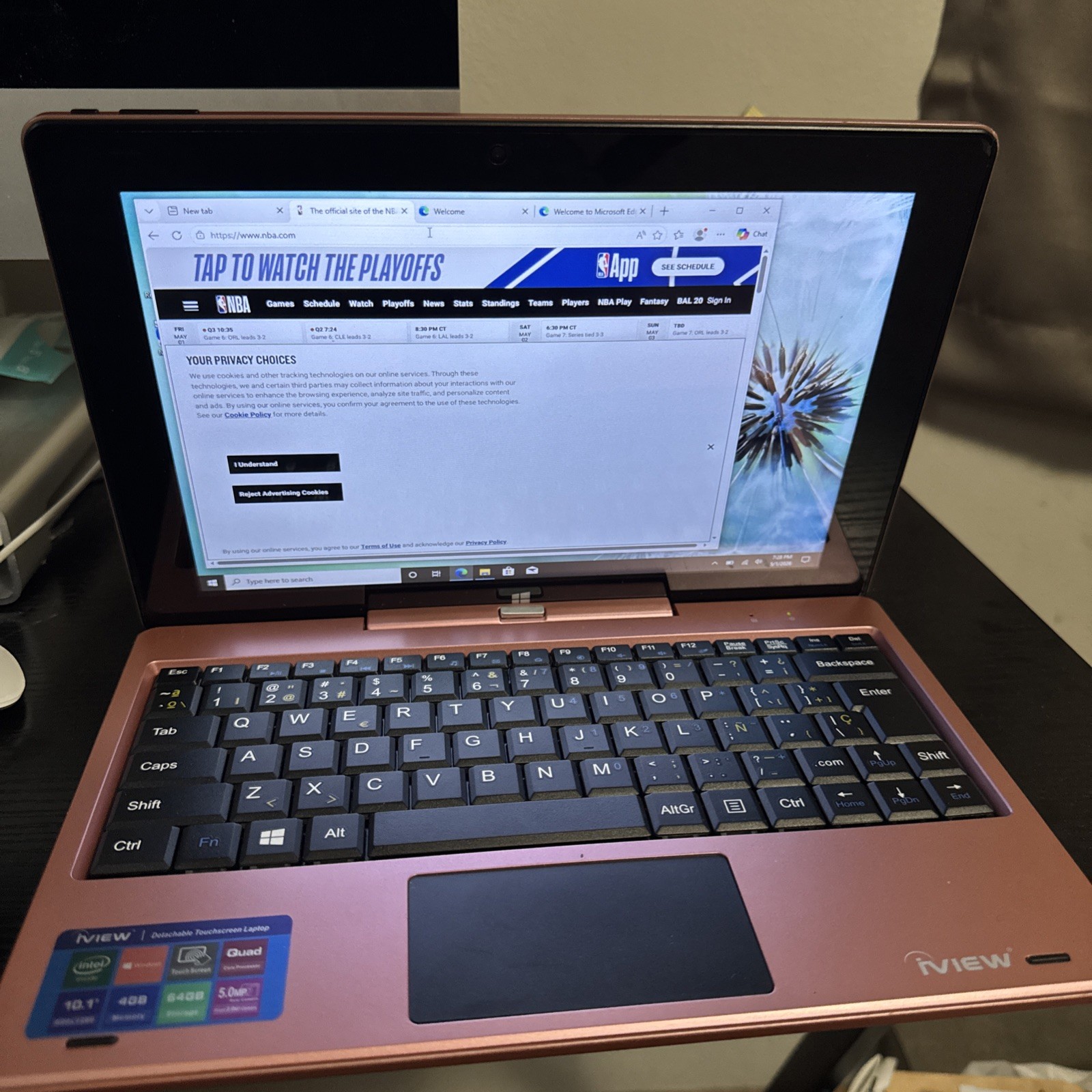 10.1″IView Magnus Plus Tablet/Laptop-Windows 10-4GB Ram (Used)Rose