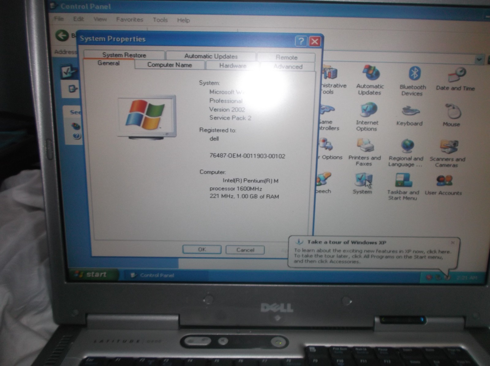 Dell Latitude D800 15.4″ Laptop / Windows XP. 1600MHz / 1 GB Ram 40GB HD