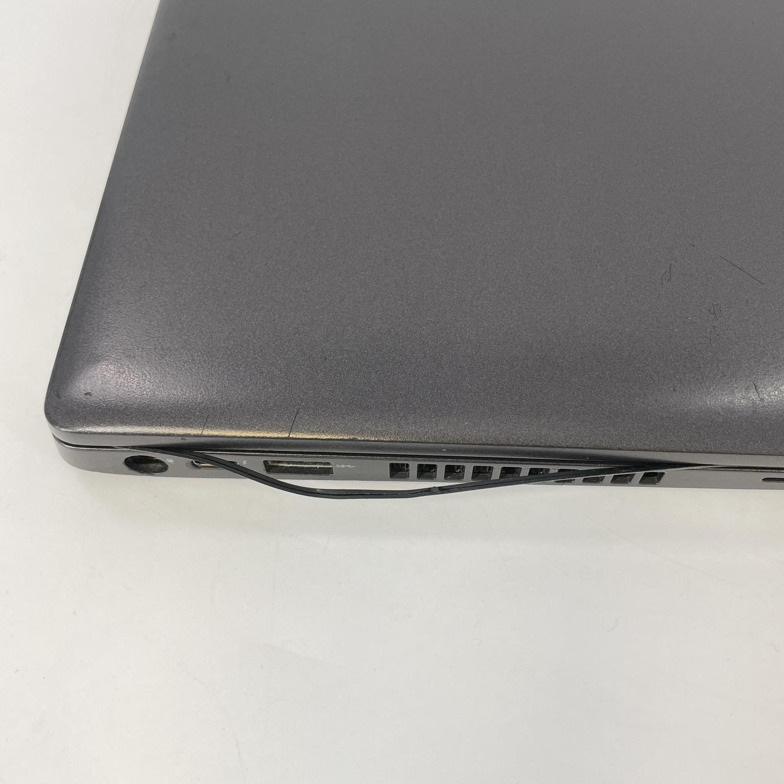 Dell Latitude 5400 14 Black FHD TOUCH i7-8665U 1.90GHz 32GB 512GB SSD Bad Keys