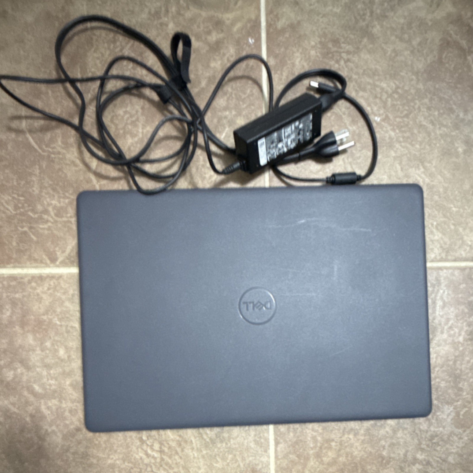 Dell Inspiron 15 3000 Laptop AMD Ryzen 5, 15.6″ FHD Touch, Radeon, Webcam, HDMI