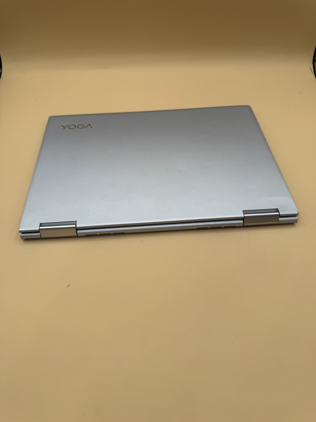 Broken Lenovo Yoga 730-13IKB 13.3″ i5-8250U 8GB RAM 256GB SSD