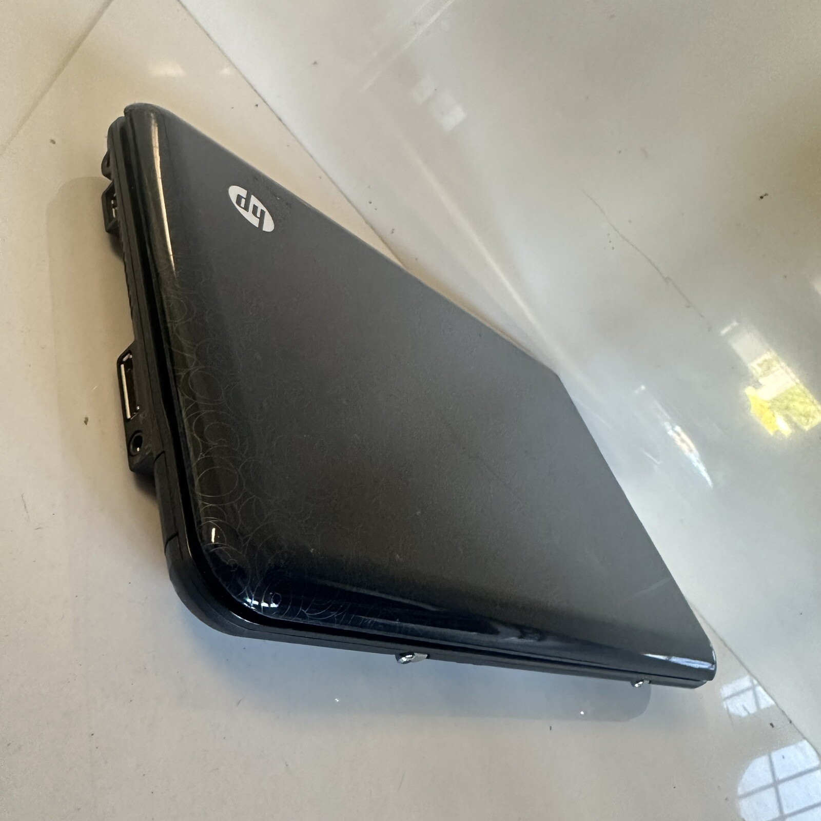 HP Mini 110-1030NR 10.1” Laptop Notebook Scraps/Salvage