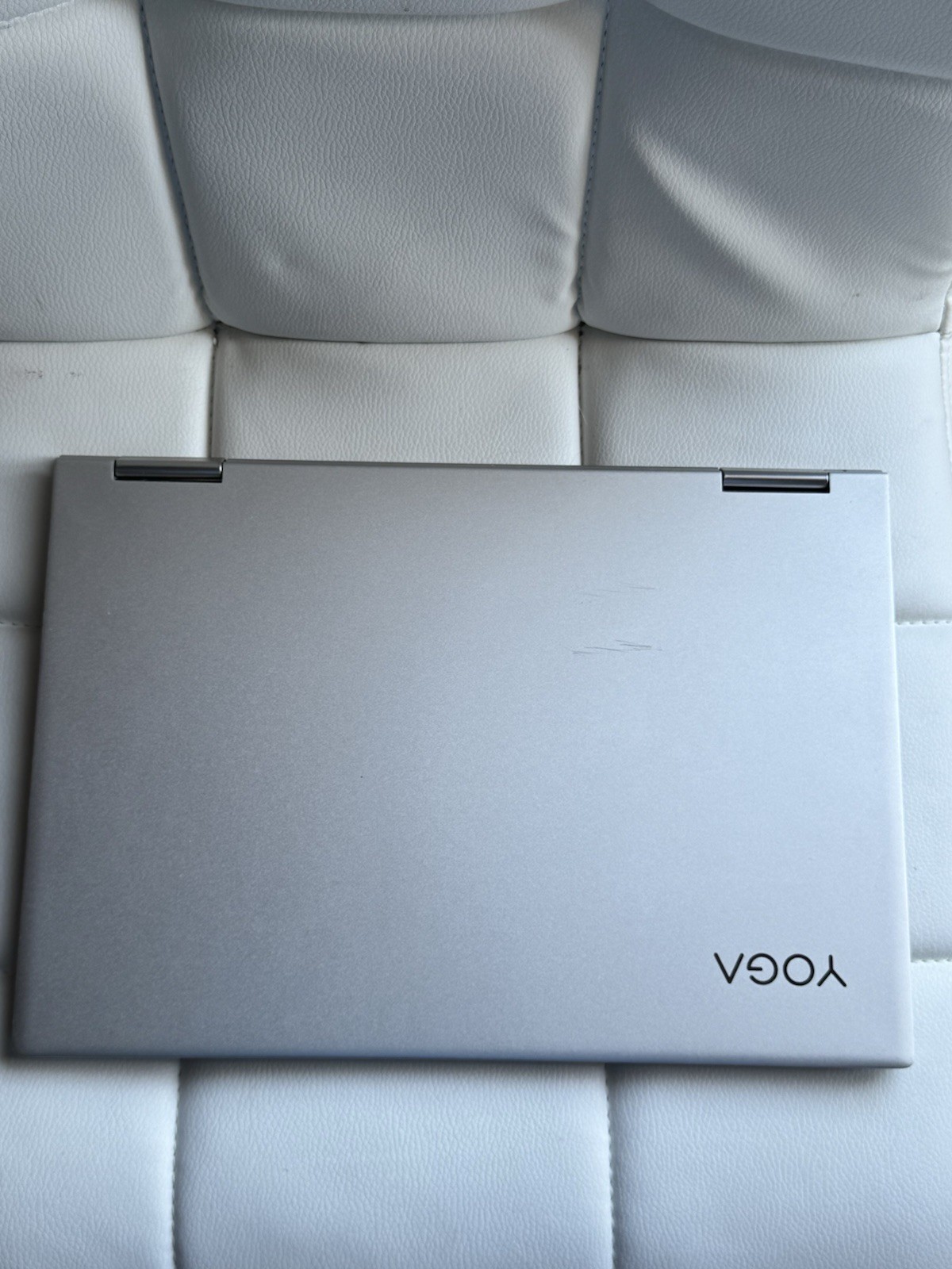 Lenovo YOGA 730-13IKB 81CT Core i5-8250U @1.6GHz 8GB Ram 256GB SSD Not Touch Scr