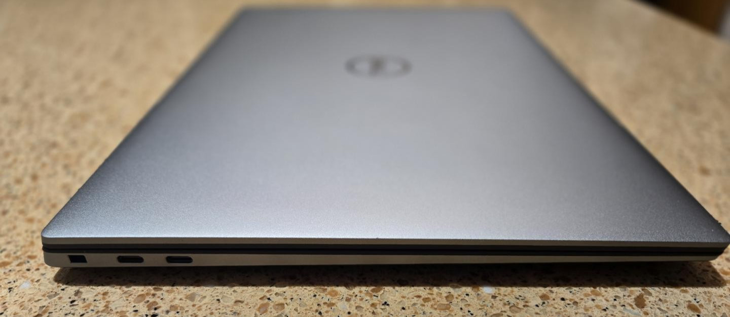 Dell Precision 5570 i7-12800H 32GB RAM 1TB SSD RTX A1000 UHD+ Touch Win 11 Pro