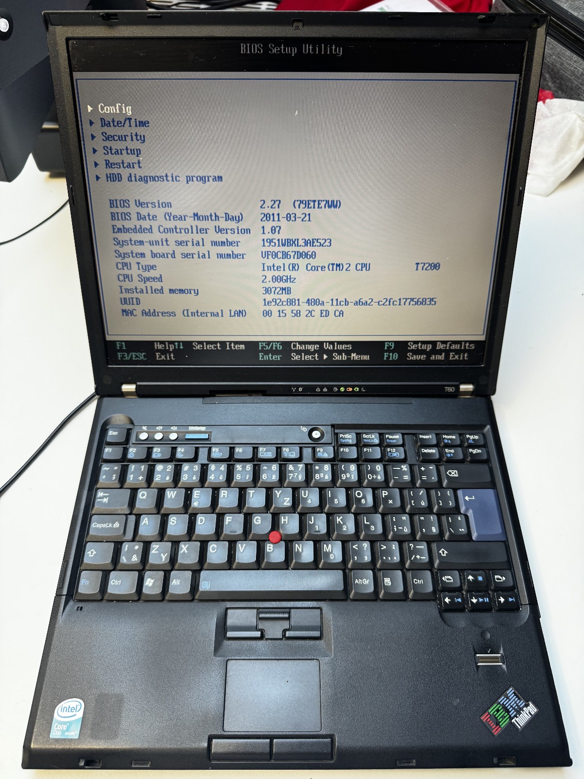 14.1″ Lenovo/IBM ThinkPad T60 – Core 2 Duo T7200 2.0 Ghz, 4 GB RAM, 120 GB SSD
