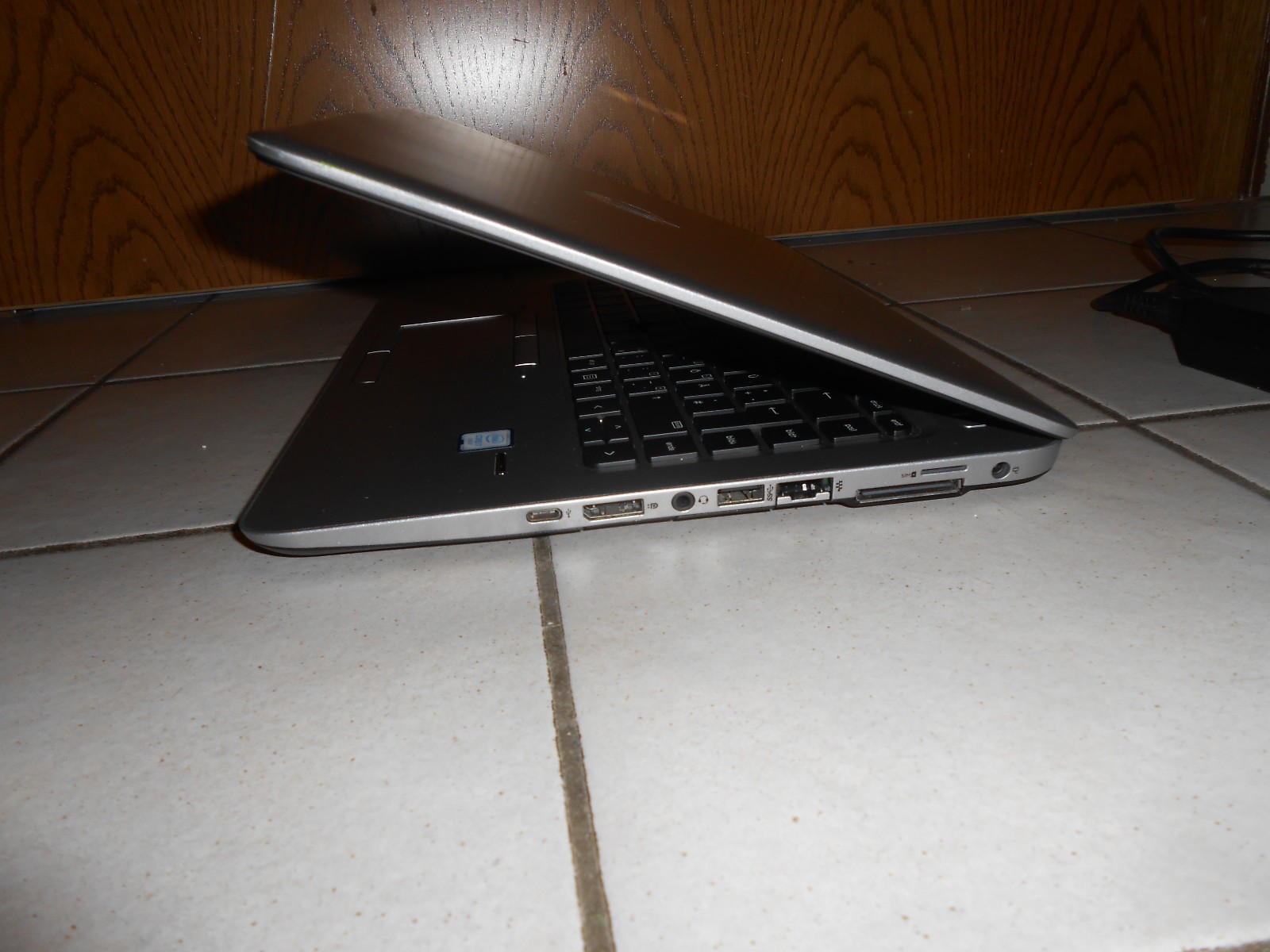 HP Elitebook 840 G3 i7-6500U 8GB 256GB 14″ Full HD Linux Mint