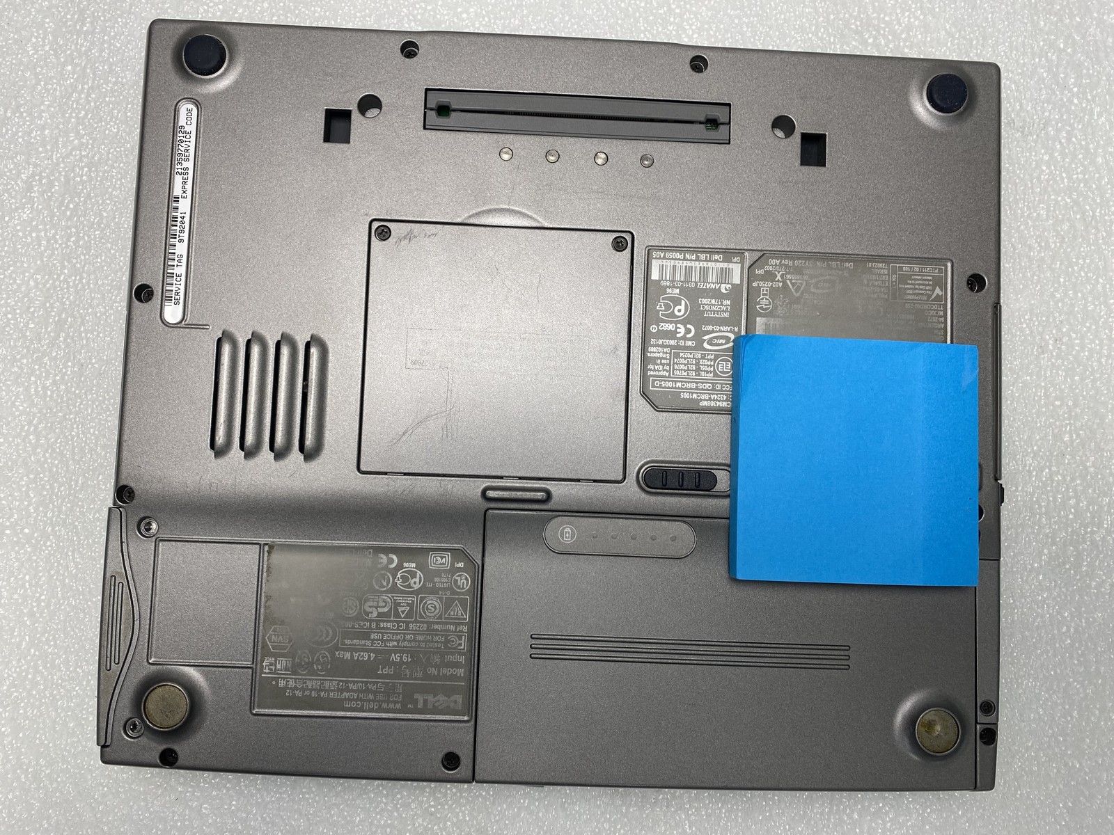Dell Latitude D400 Intel Pentium M 1.6GHz 512MB RAM No HDD/OS
