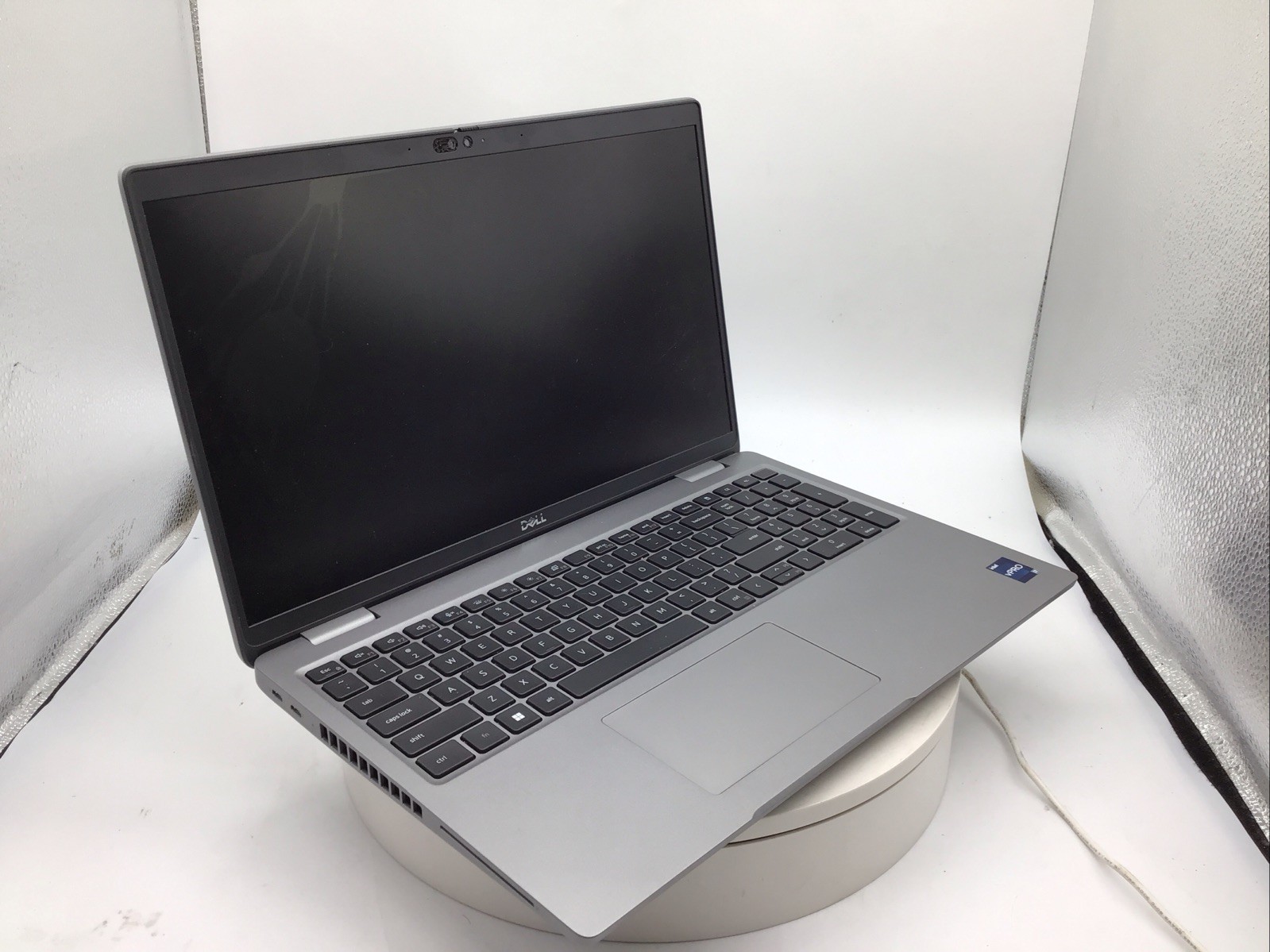 Dell Latitude 5540 15.6″ Laptop i7-1365U NO RAM/SSD/OS Parts/Repair READ