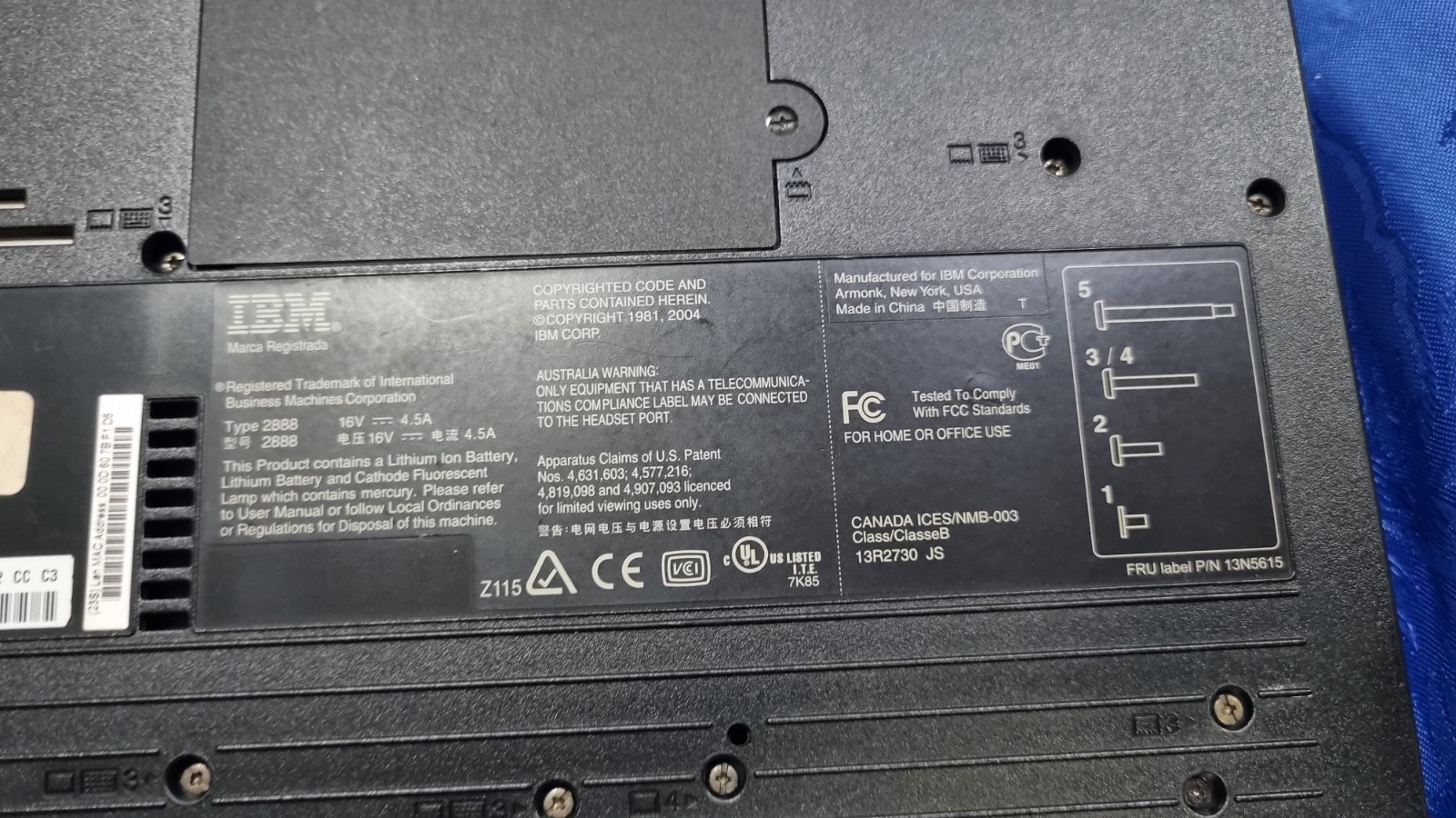 Vintage IBM THINKPAD R51 Thinkpad 2888 Laptop