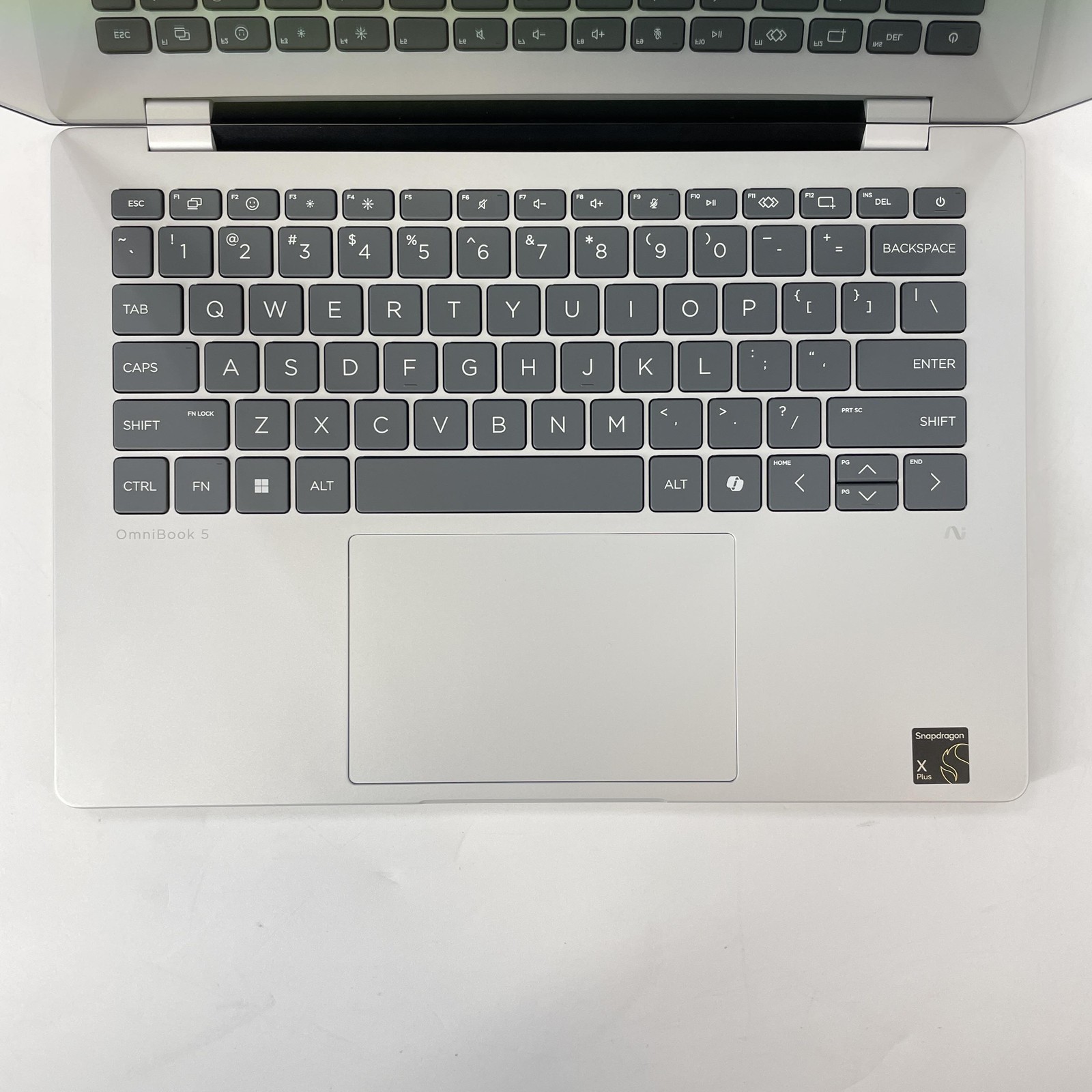 HP OmniBook 5 14 Glacier 2K TOUCH 3.4 GHz Snapdragon X Plus 16GB 512GB SSD