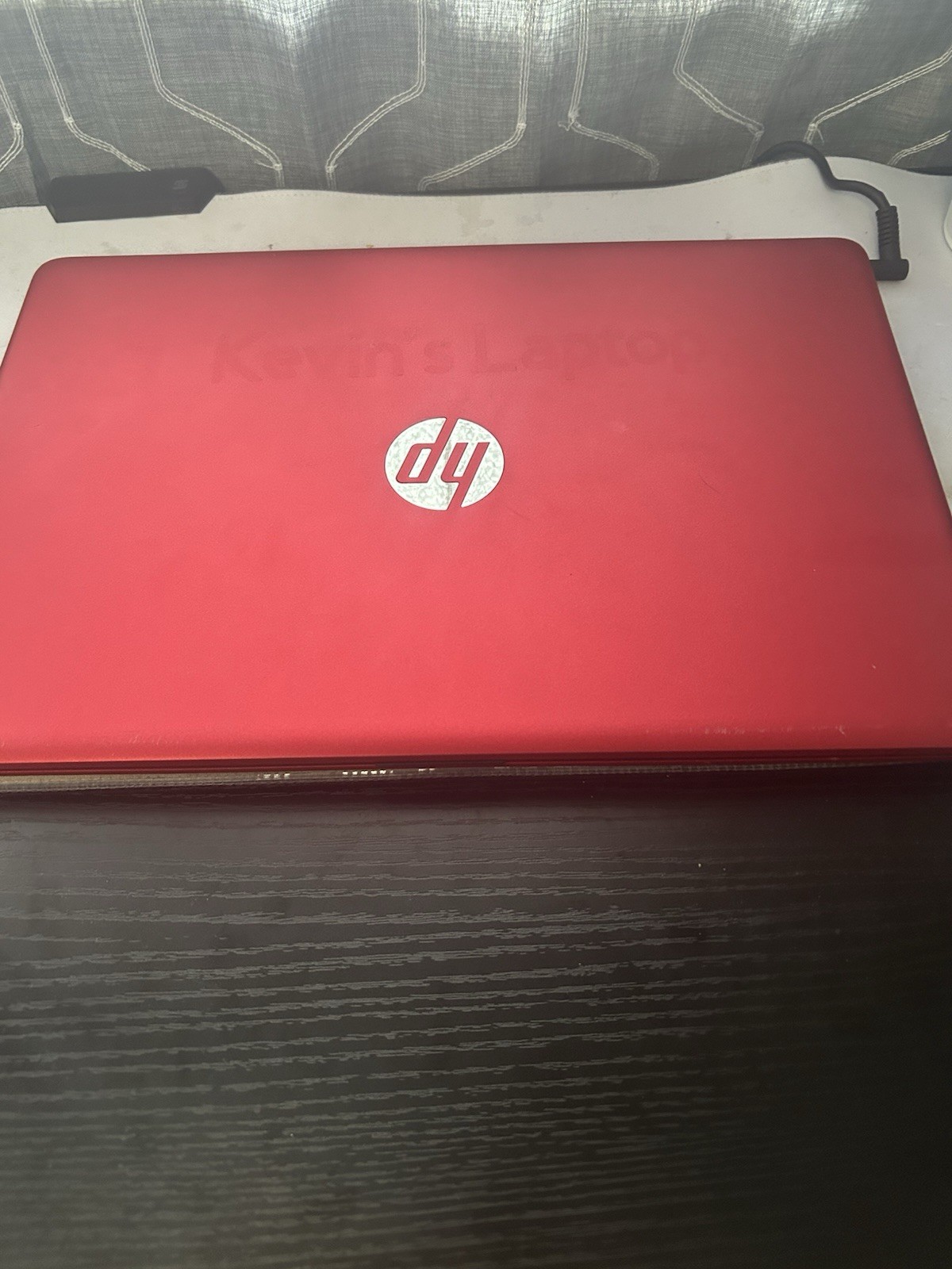 Lightly Used HP 15-DW1083WM Read Description.