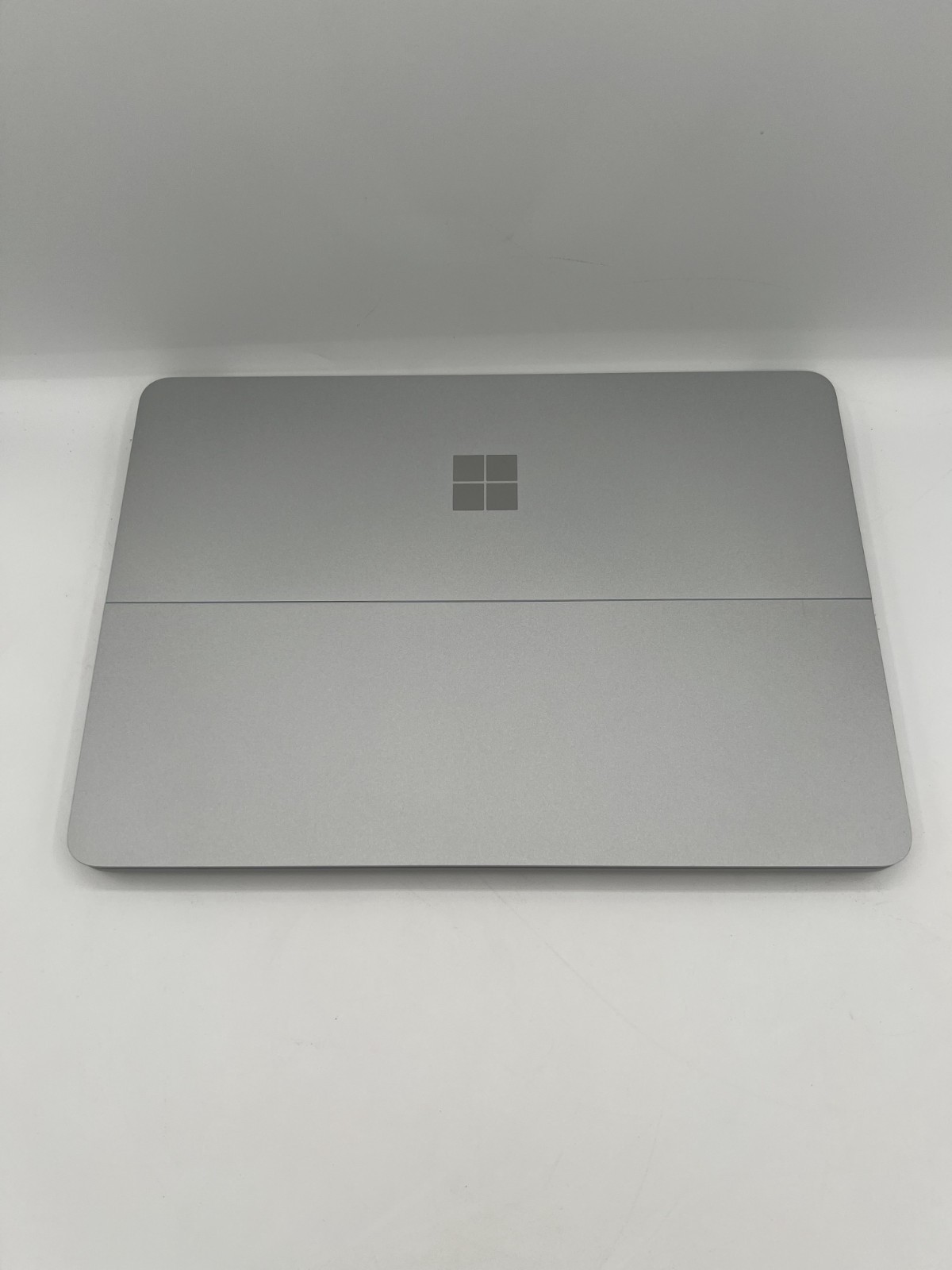 Microsoft Surface Laptop Studio 14.4″ Touch i5-11300H 16GB 512GB Windows 11 Pro