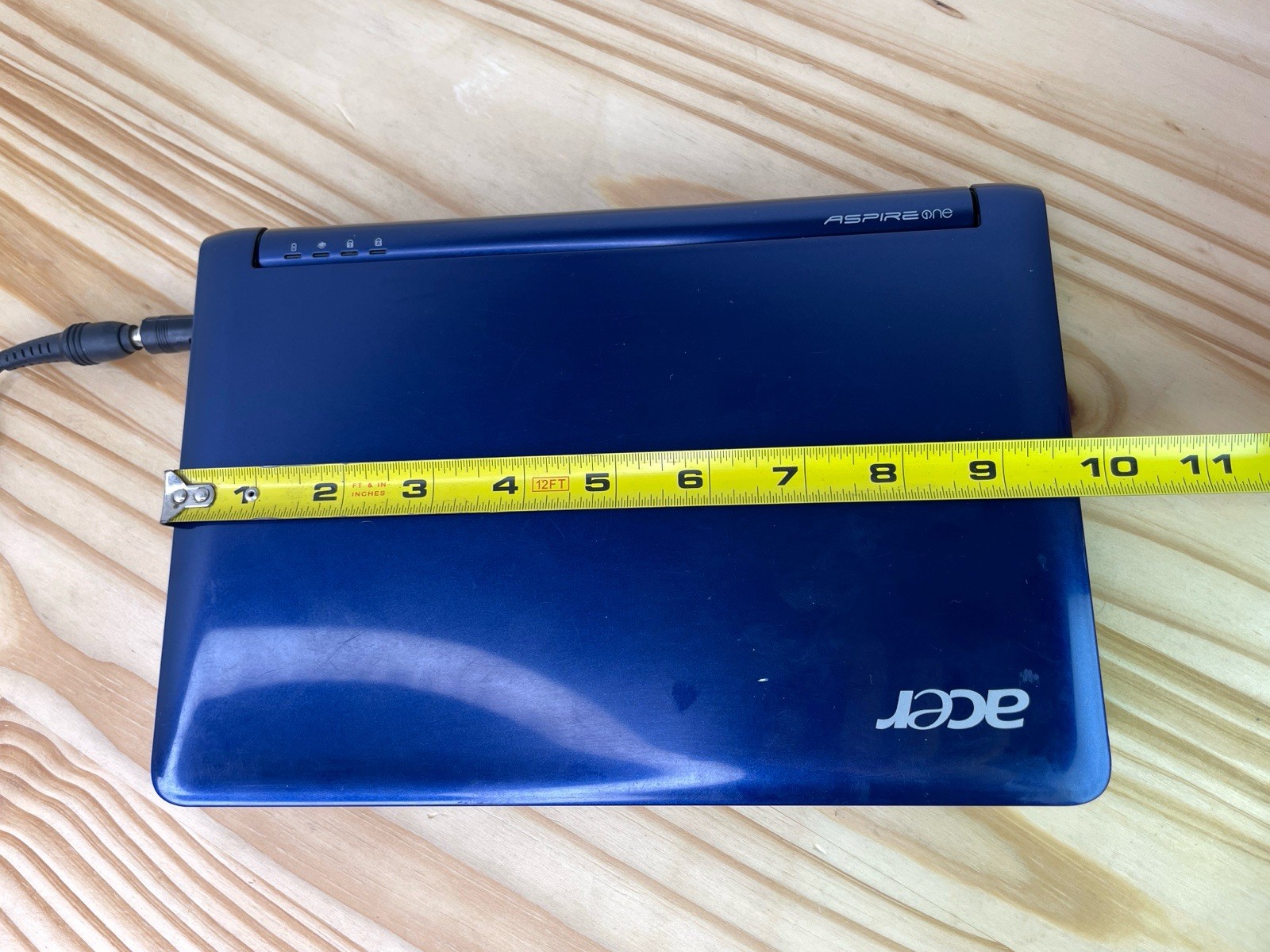 Acer Aspire One ZG5 Netbook 9” Intel Atom 1.6GHz 1GB Windows XP -No Charger