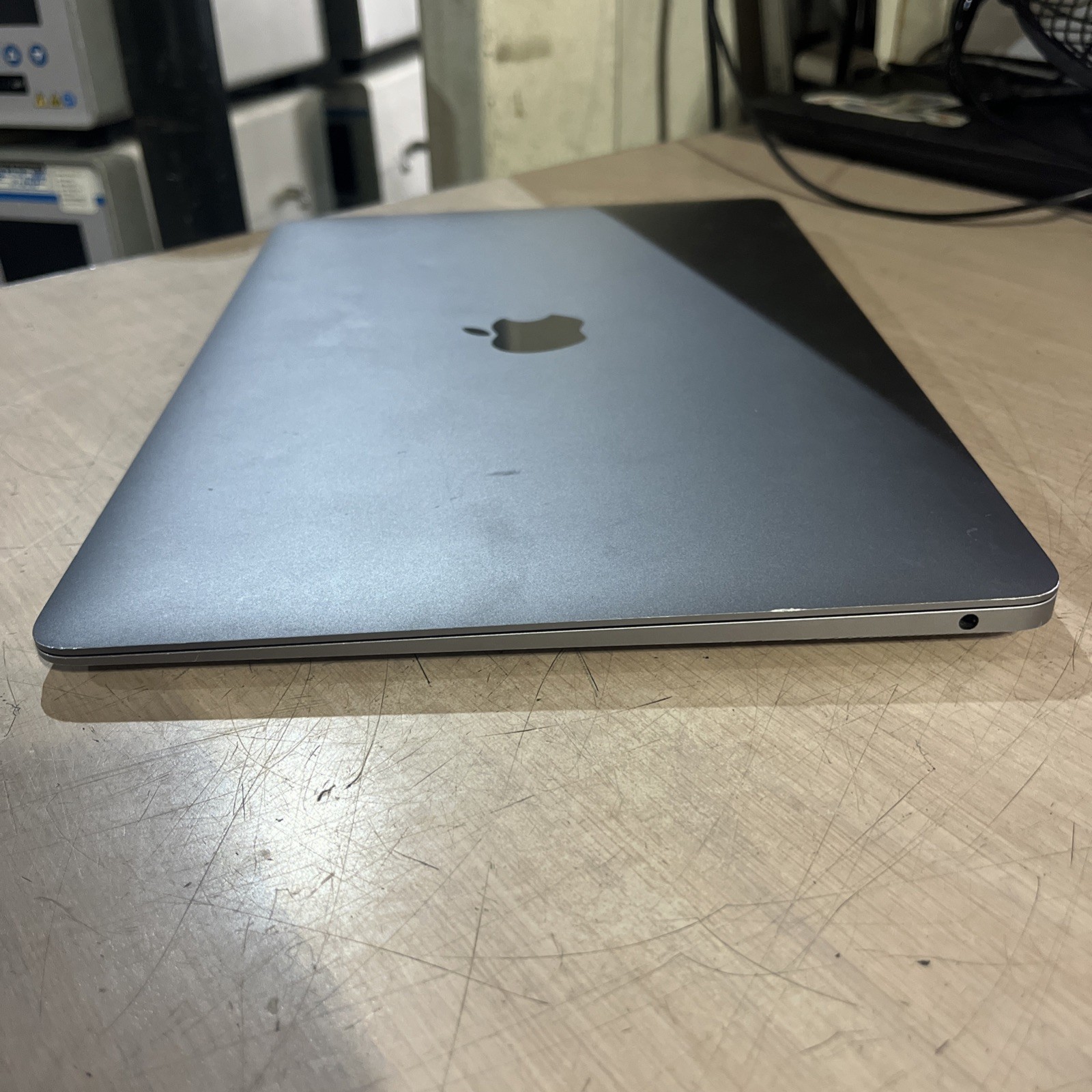 APPLE MACBOOK AIR 13″ SCISSOR, 2020 COORE I3-1000NG4 1.1GHZ 8GB RAM 256SSD