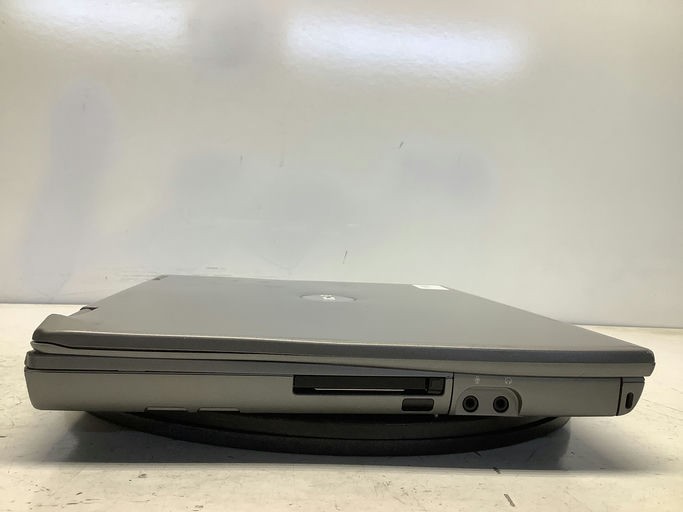 Dell Latitude D600 Intel Pentium M 1.4GHz 512 MB NO HDD