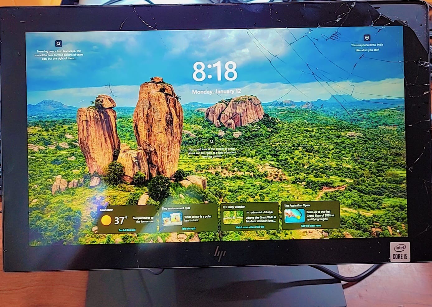 HP Engage One Pro AIO System i5-10500E 8GB RAM 256GB – Cracked Screen – Read!